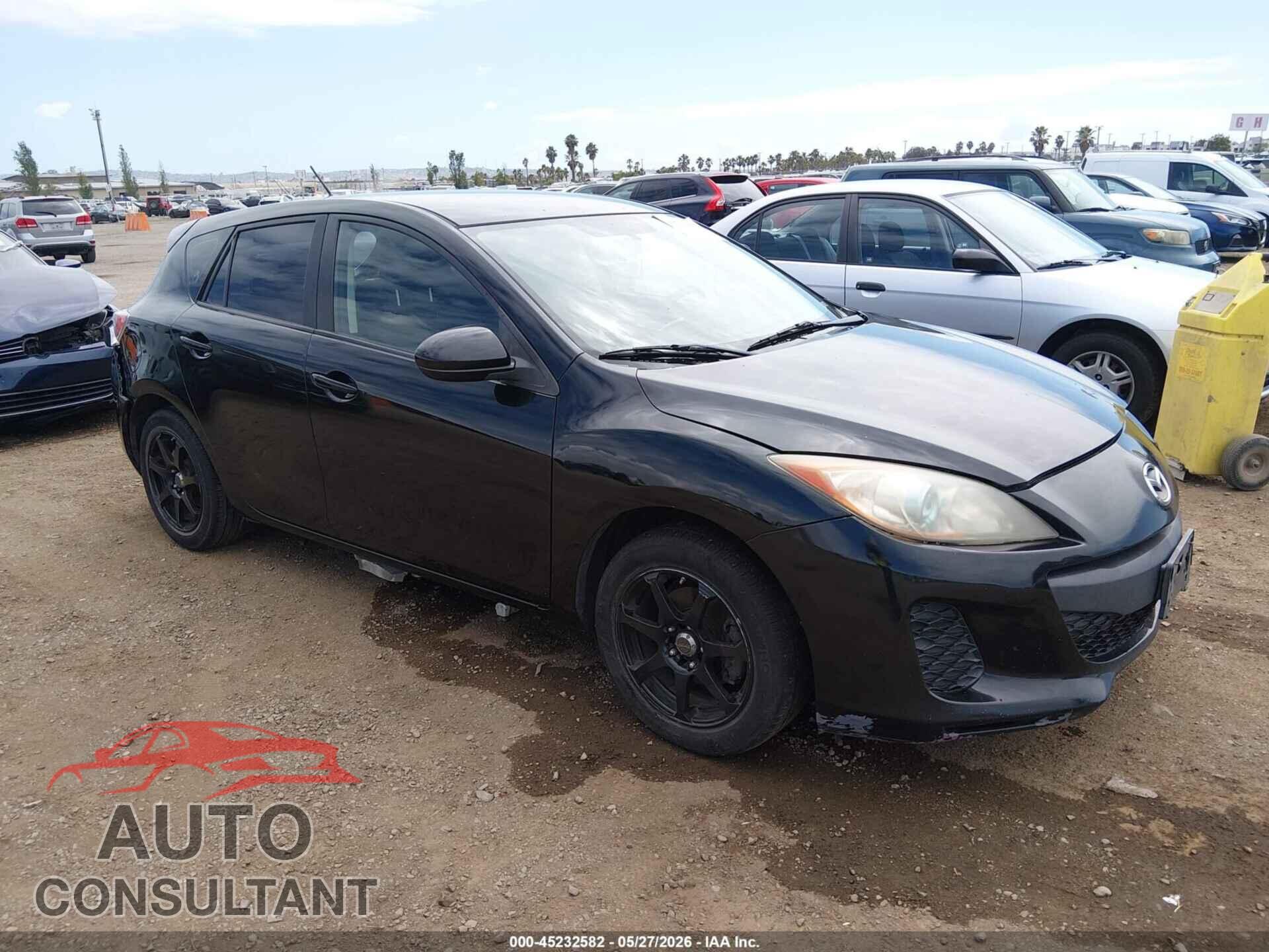 MAZDA MAZDA3 2012 - JM1BL1L80C1560512