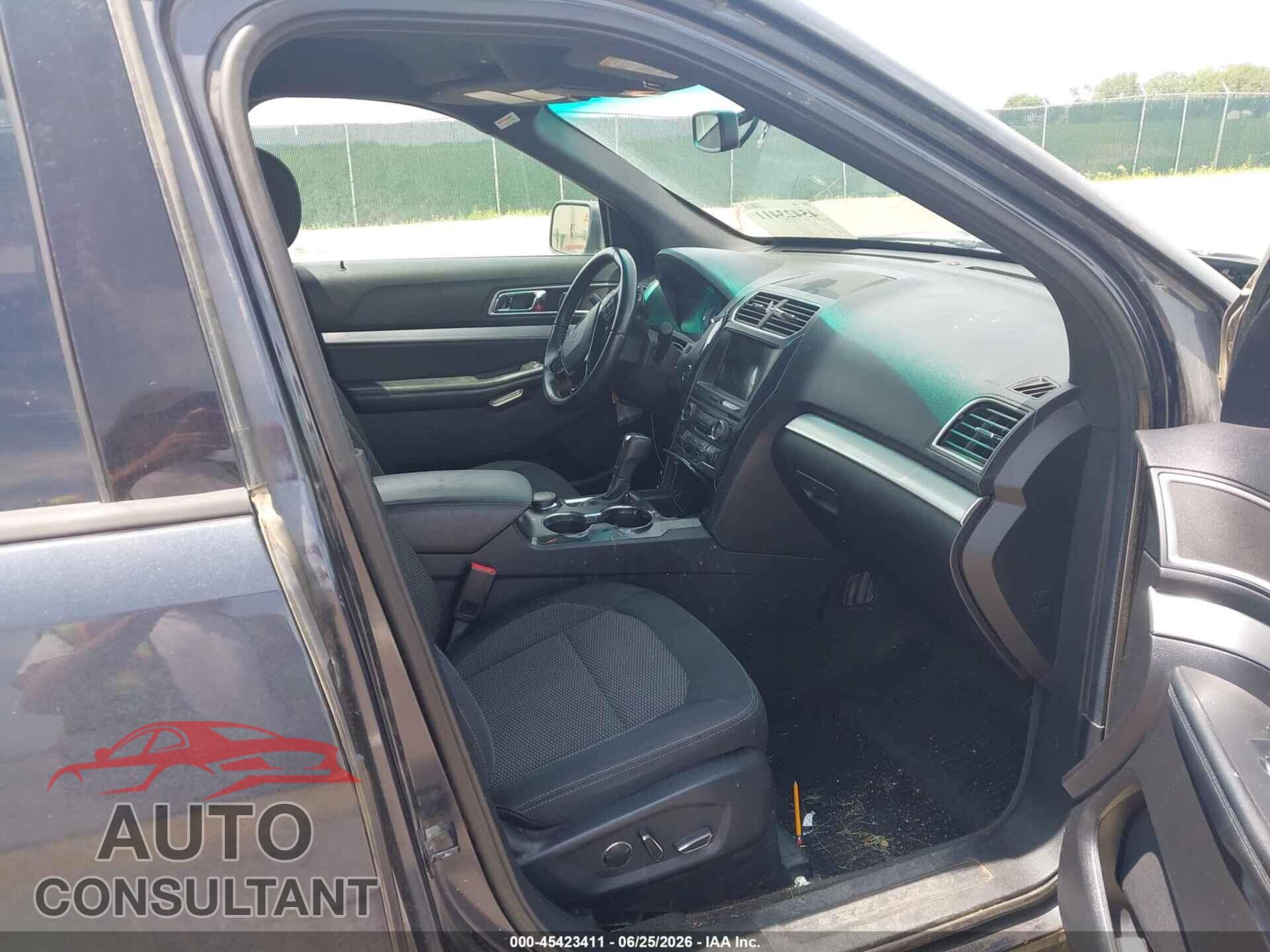 FORD EXPLORER 2017 - 1FM5K8D85HGB31485