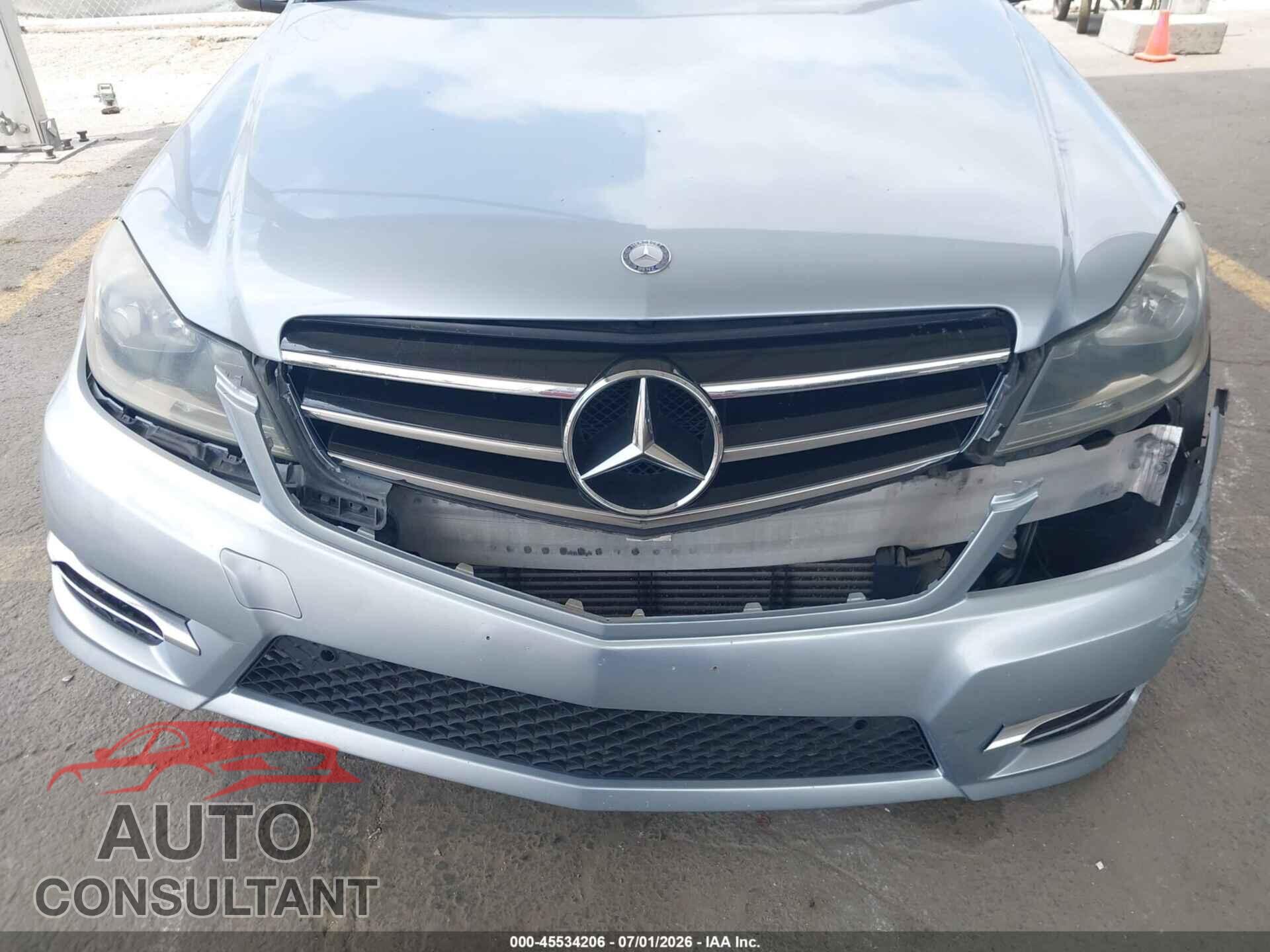 MERCEDES-BENZ C 250 2014 - WDDGF4HBXEA963473