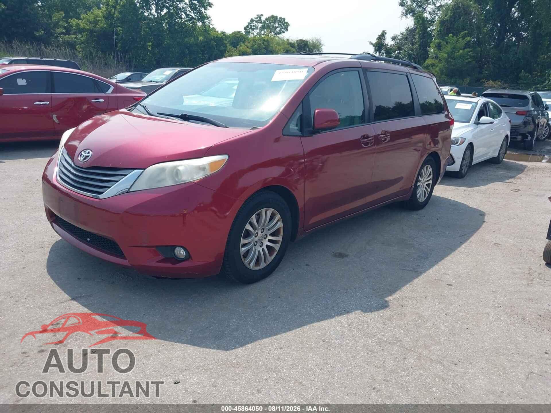 TOYOTA SIENNA 2013 - 5TDYK3DC8DS325954