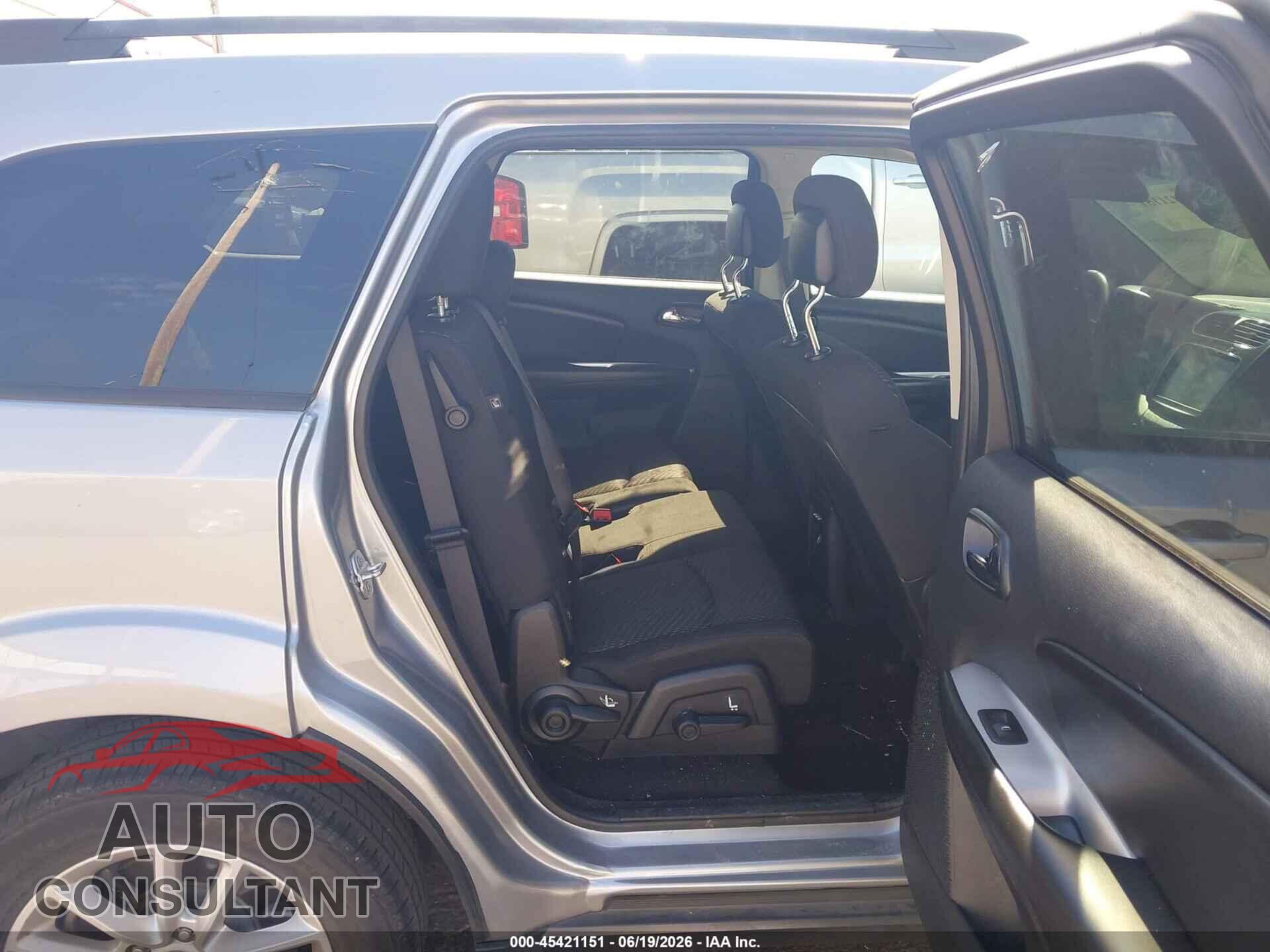 DODGE JOURNEY 2015 - 3C4PDCBB9FT632106