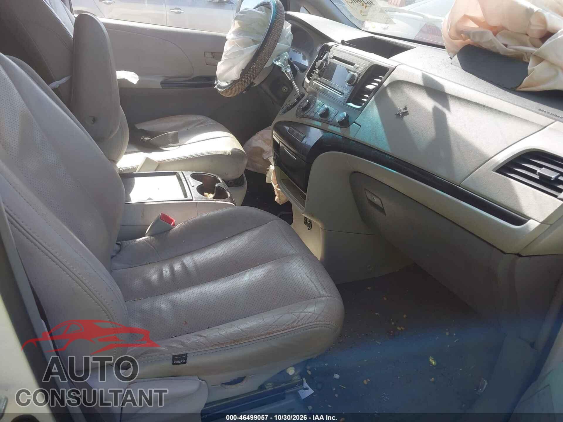 TOYOTA SIENNA 2011 - 5TDKK3DC9BS065616