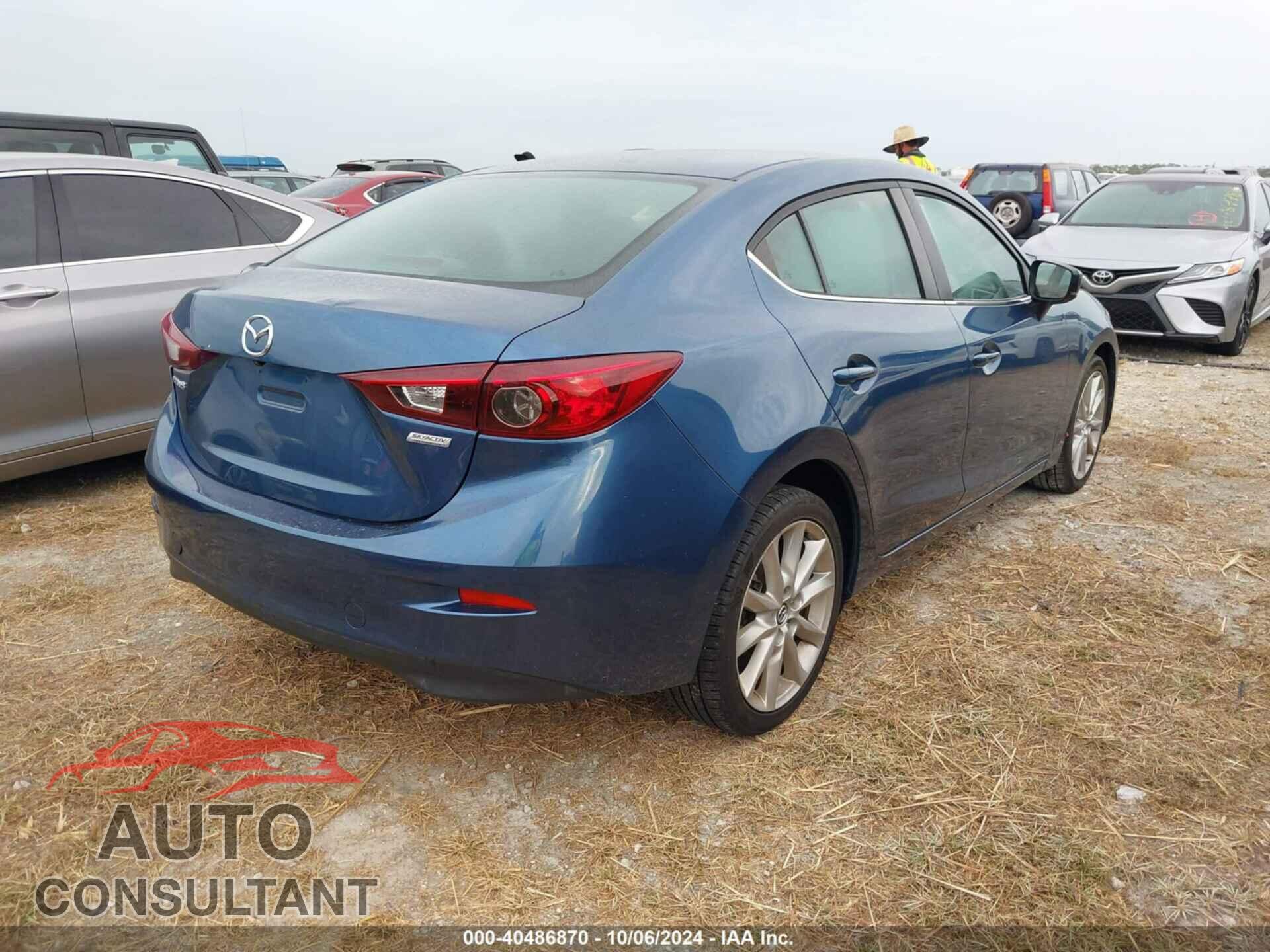 MAZDA 3 2017 - 3MZBN1V77HM123631