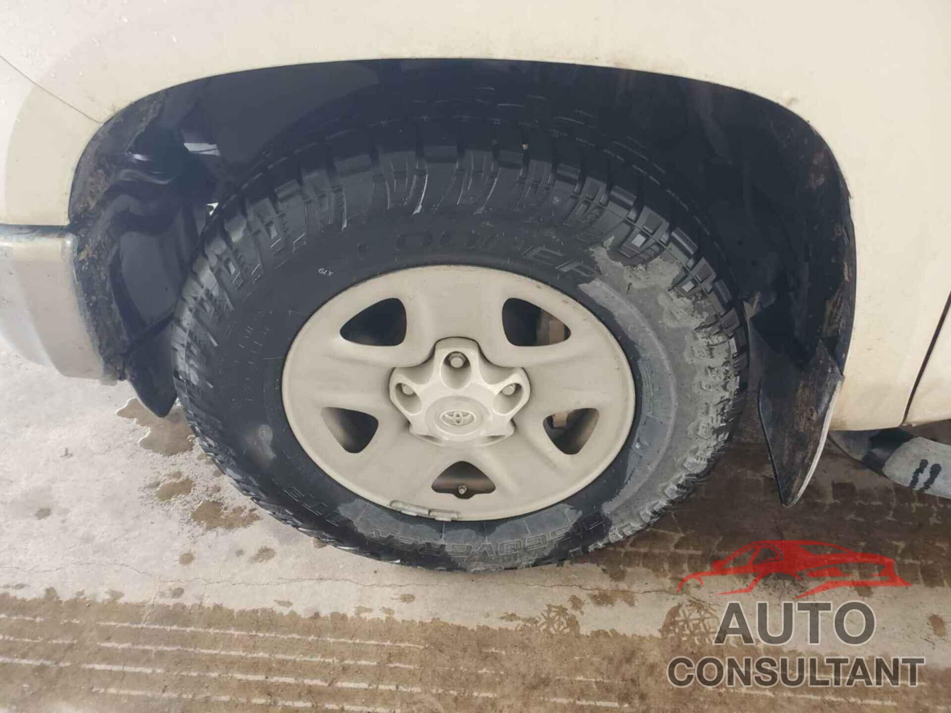 TOYOTA TUNDRA 2017 - 5TFUW5F1XHX645688