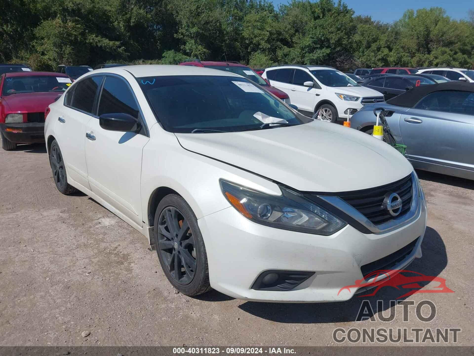 NISSAN ALTIMA 2017 - 1N4AL3AP8HC271705