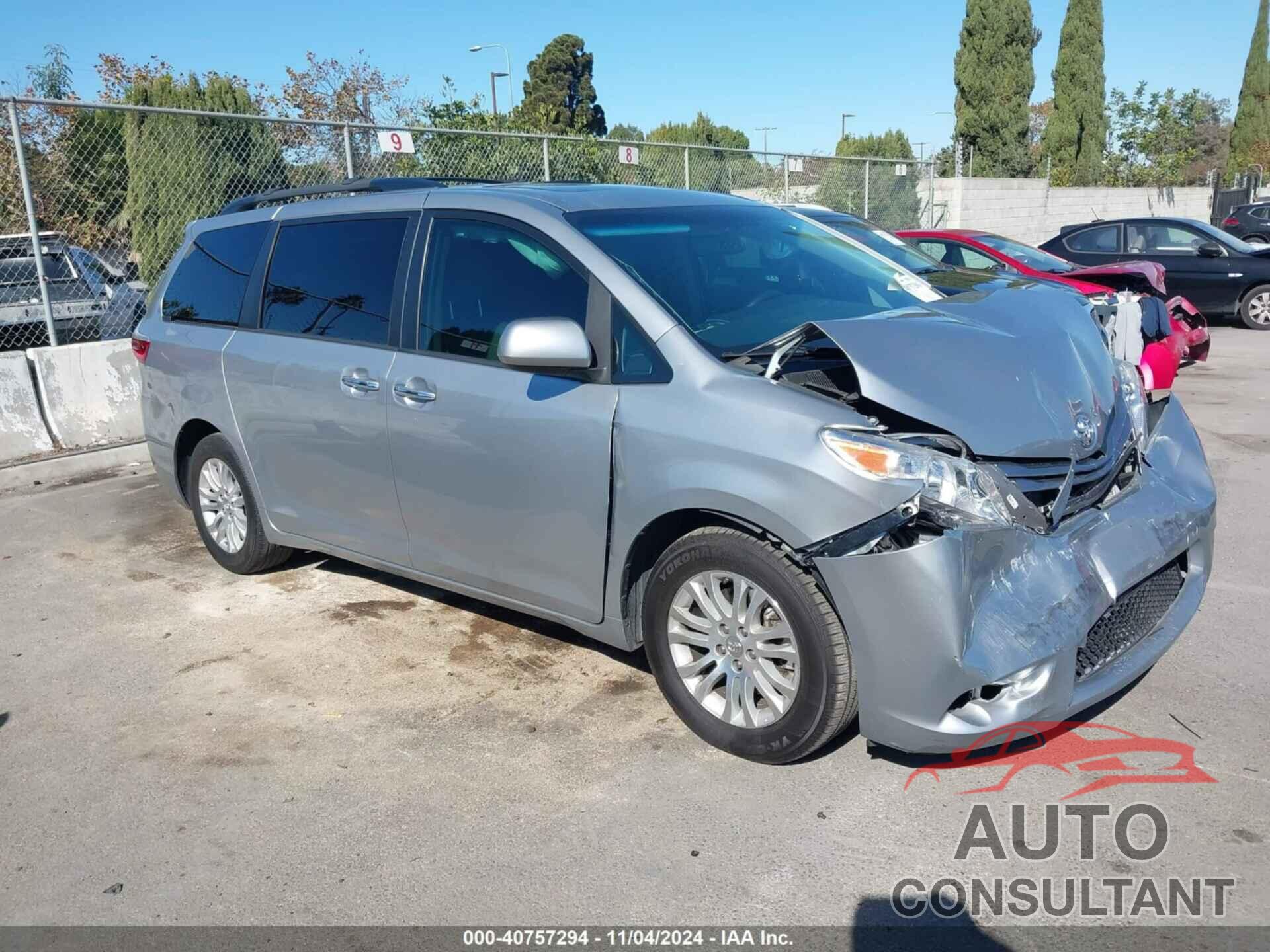 TOYOTA SIENNA 2017 - 5TDYZ3DC5HS878563