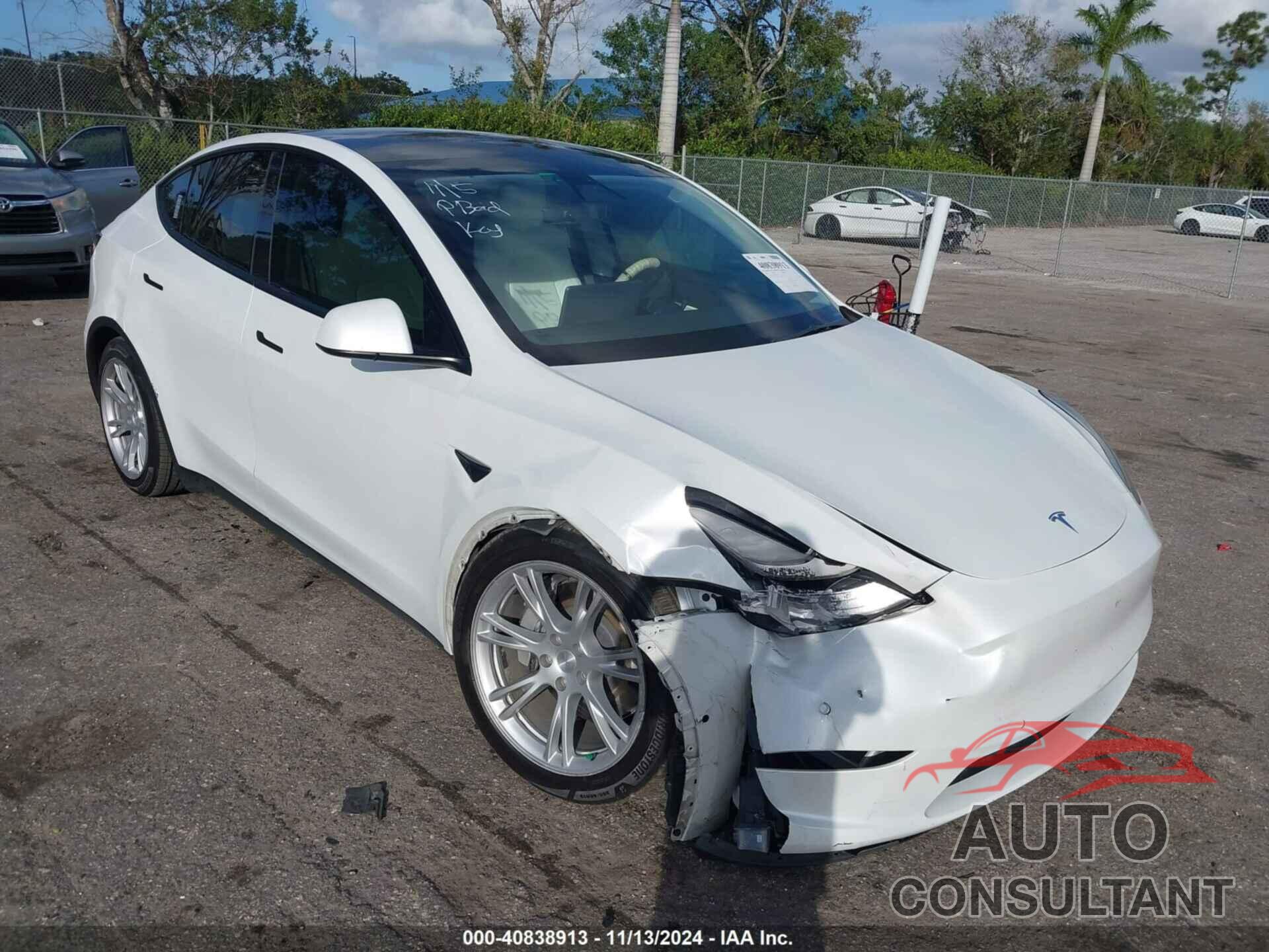 TESLA MODEL Y 2021 - 5YJYGDEE6MF102873