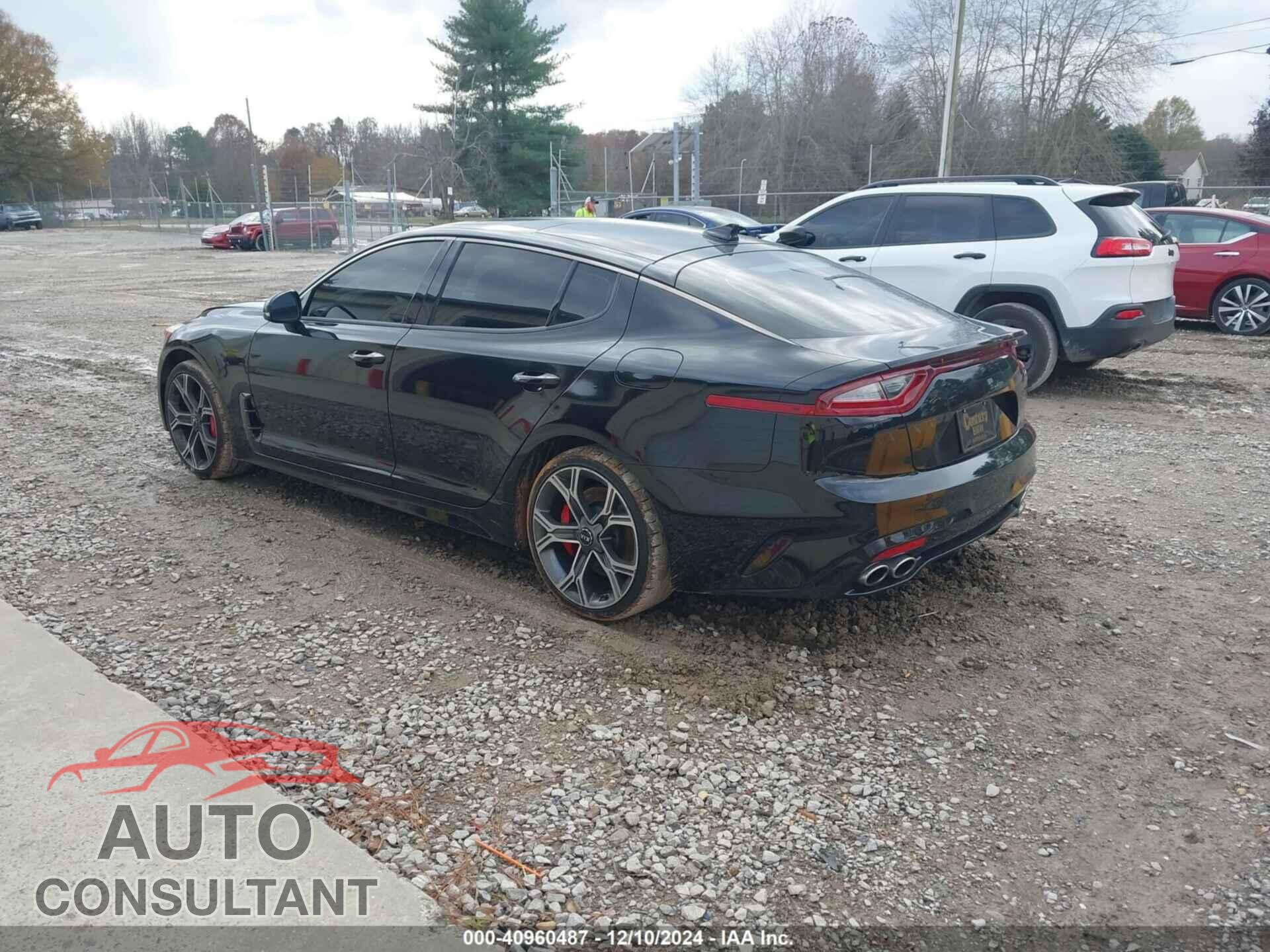 KIA STINGER 2019 - KNAE35LC7K6070754