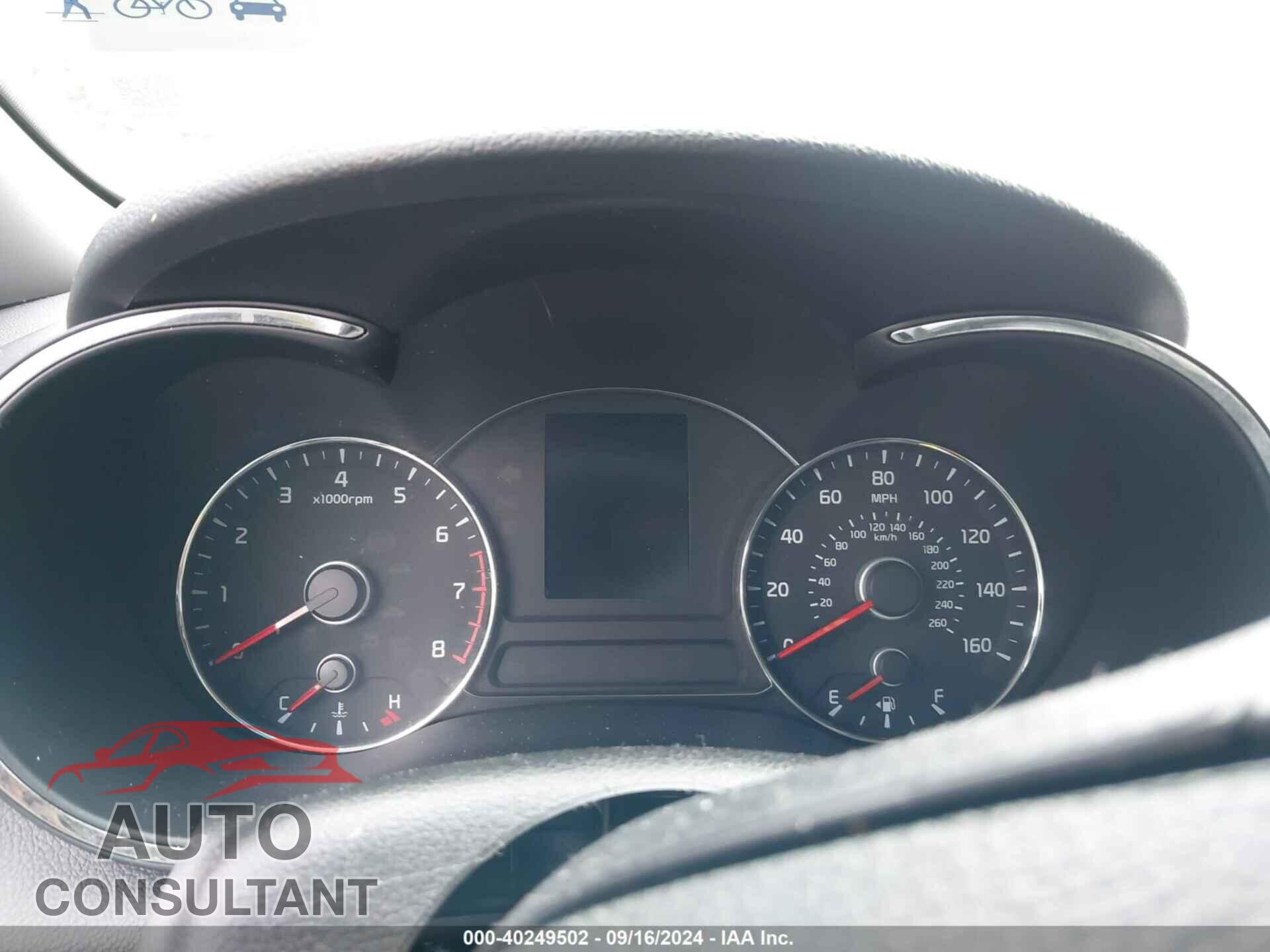 KIA FORTE 2017 - 3KPFK4A75HEE02587
