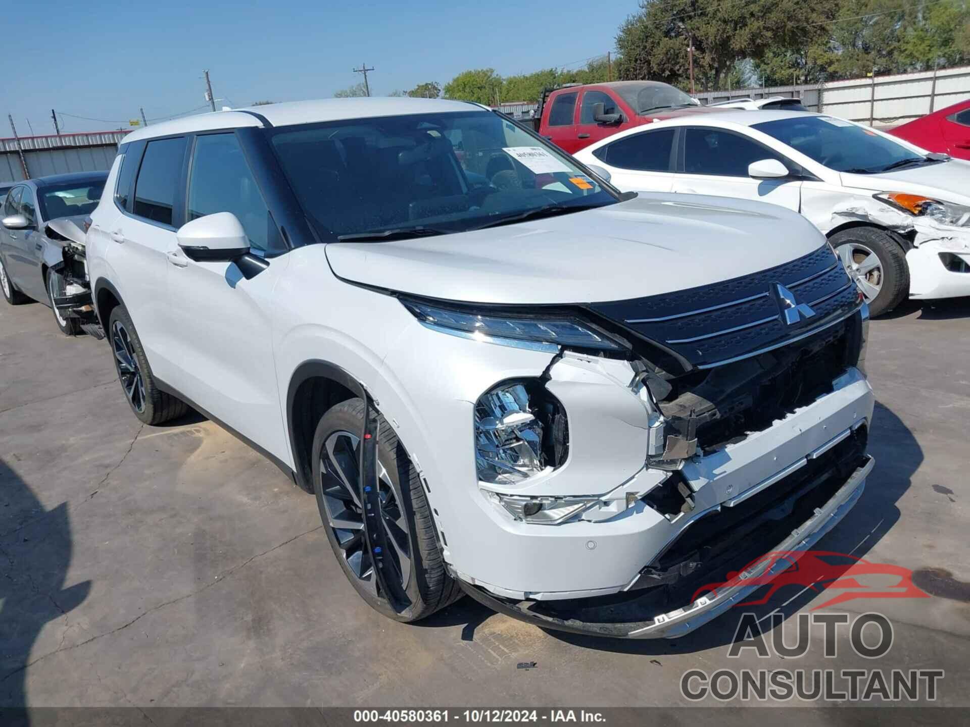 MITSUBISHI OUTLANDER 2023 - JA4J3UA83PZ041973