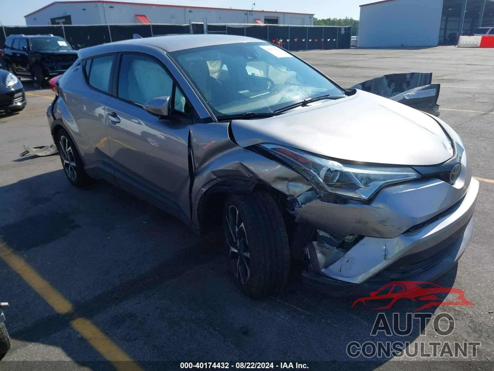 TOYOTA C-HR 2018 - NMTKHMBX4JR010904