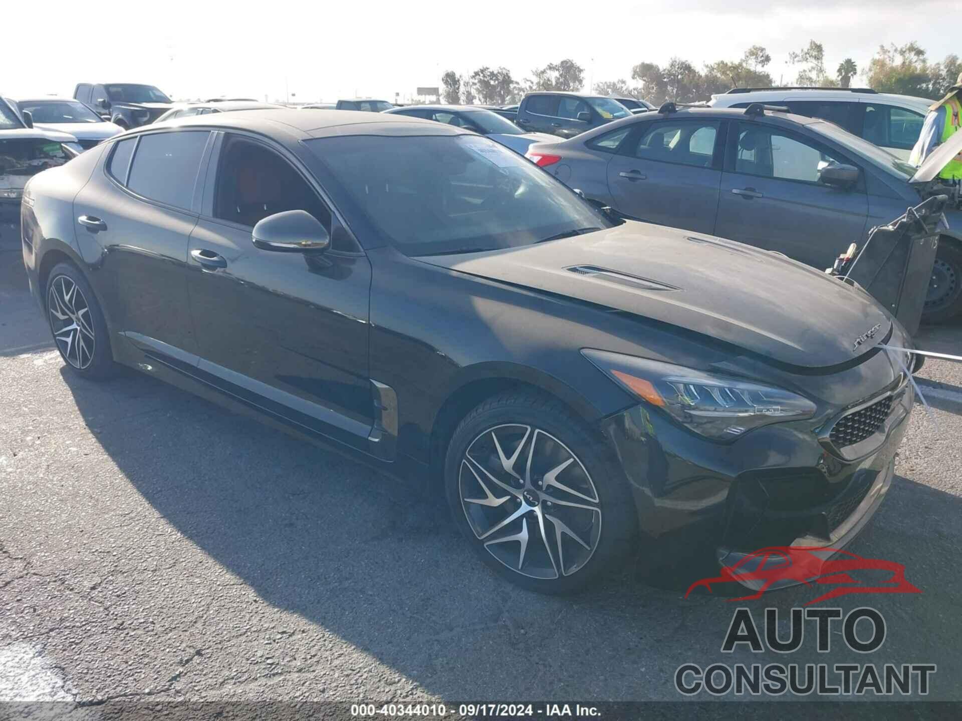 KIA STINGER 2023 - KNAE35LD2P6137759