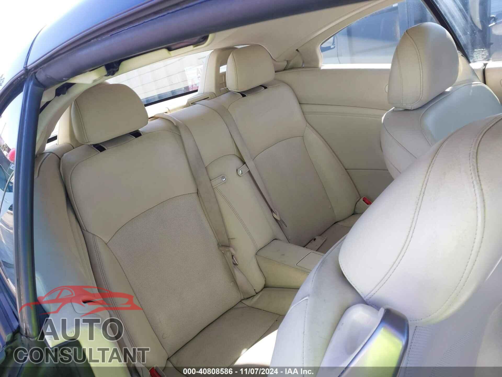 LEXUS IS 250C 2010 - JTHFF2C24A2507313
