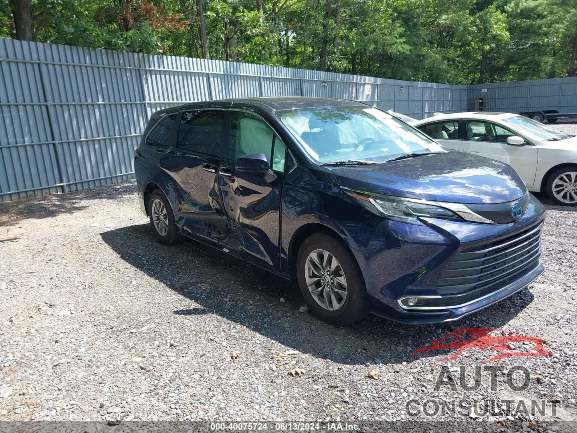 TOYOTA SIENNA 2022 - 5TDYRKEC3NS081880