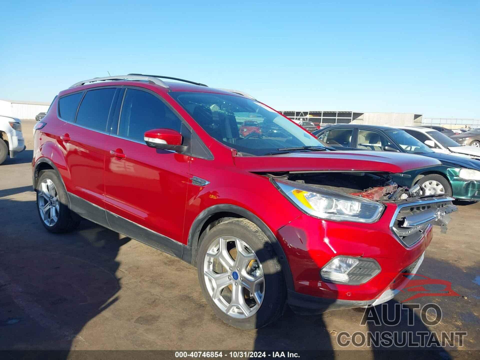 FORD ESCAPE 2017 - 1FMCU9J98HUE97141
