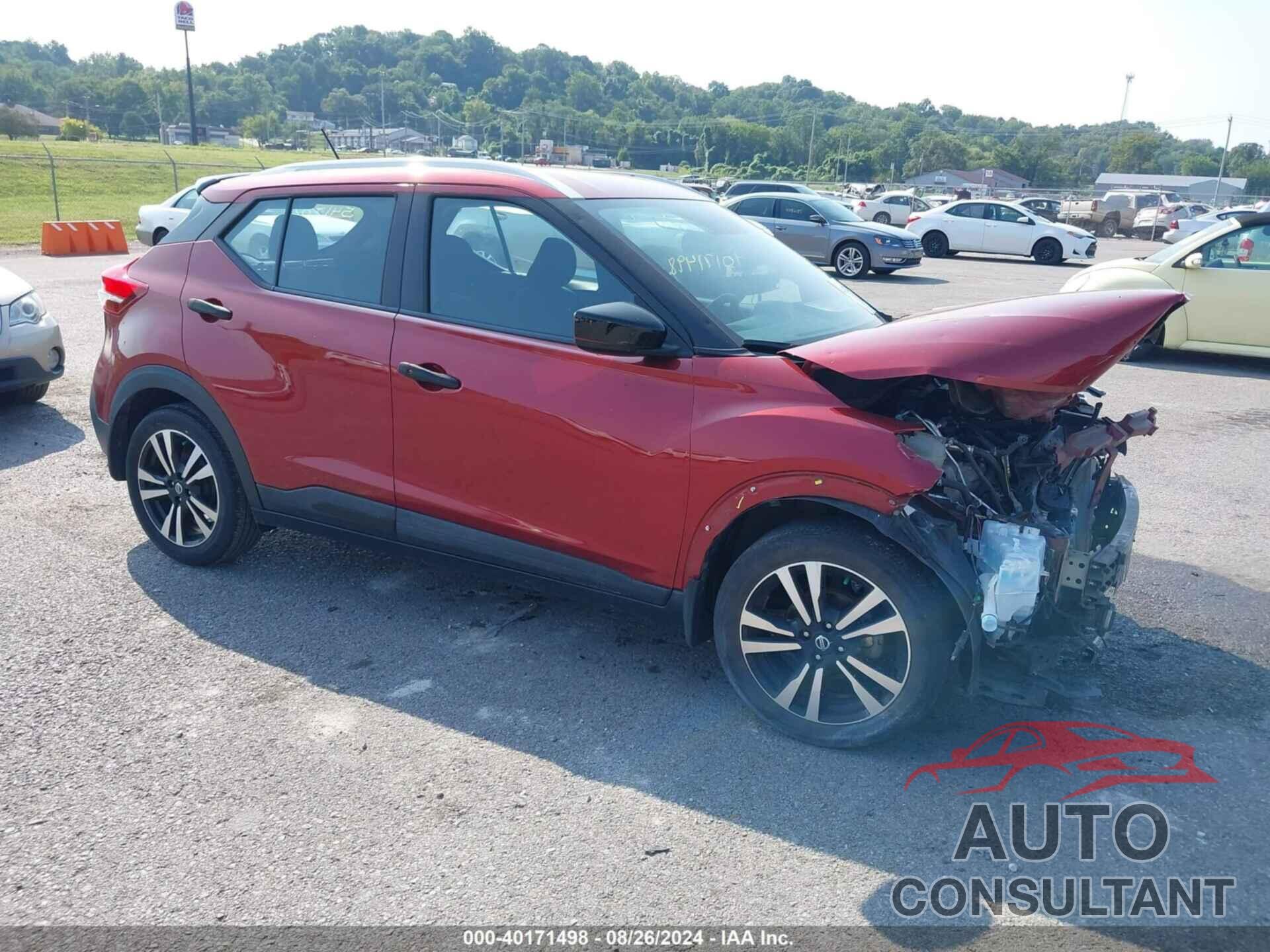 NISSAN KICKS 2018 - 3N1CP5CU8JL546010