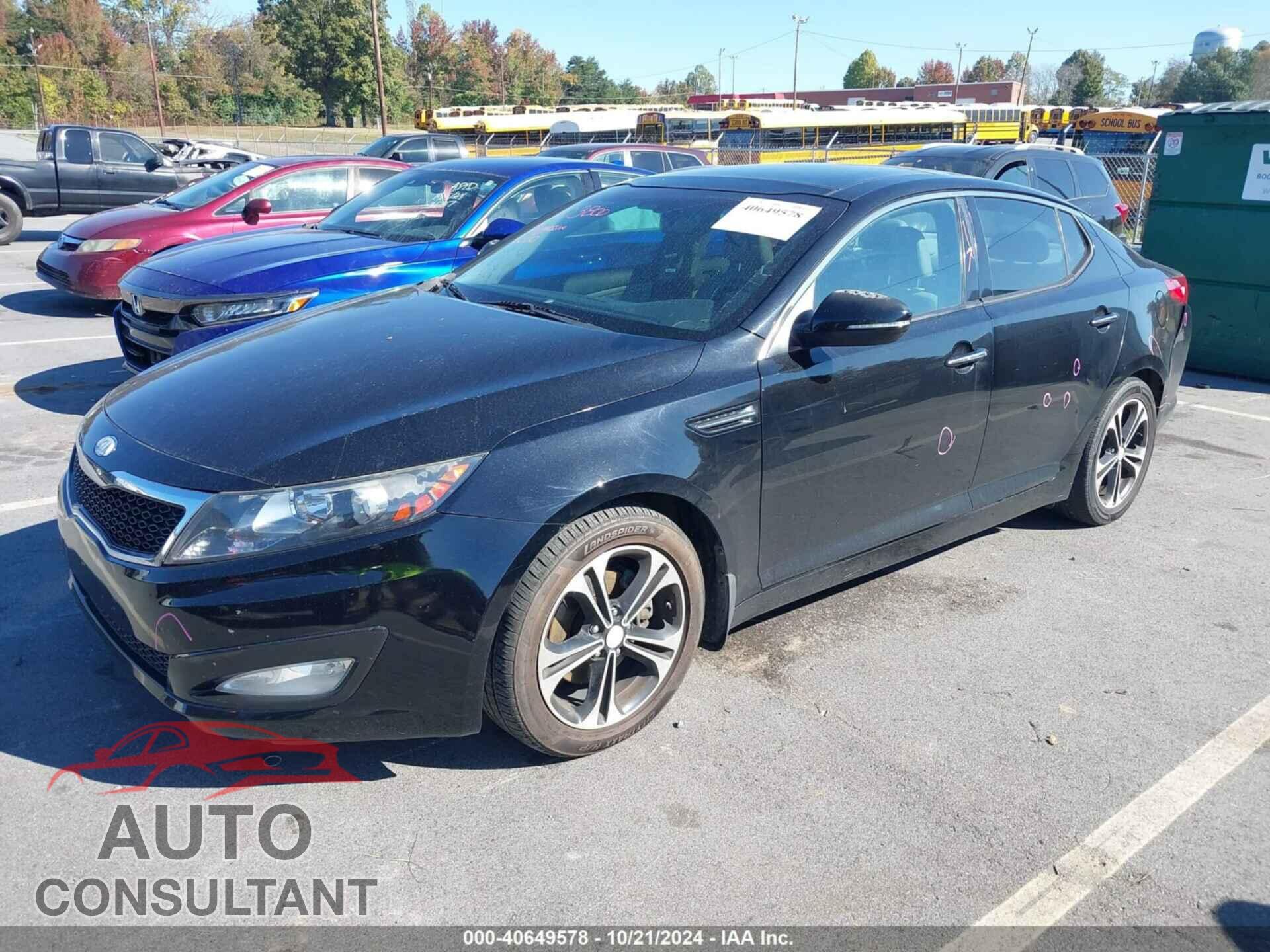 KIA OPTIMA 2011 - KNAGN4A75B5112105