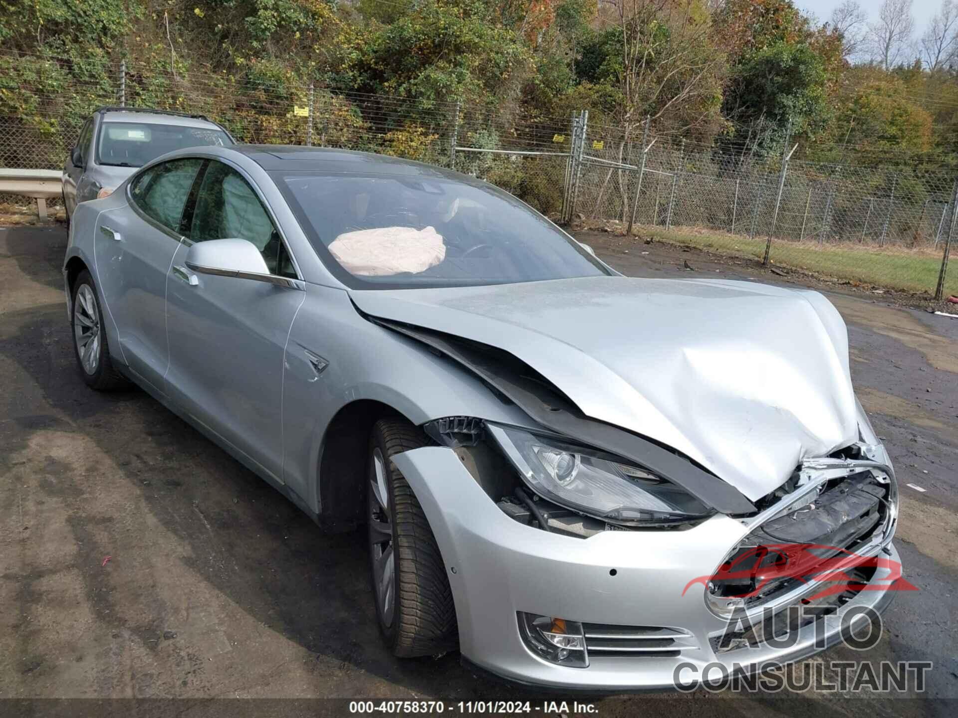 TESLA MODEL S 2015 - 5YJSA1E21FF119045