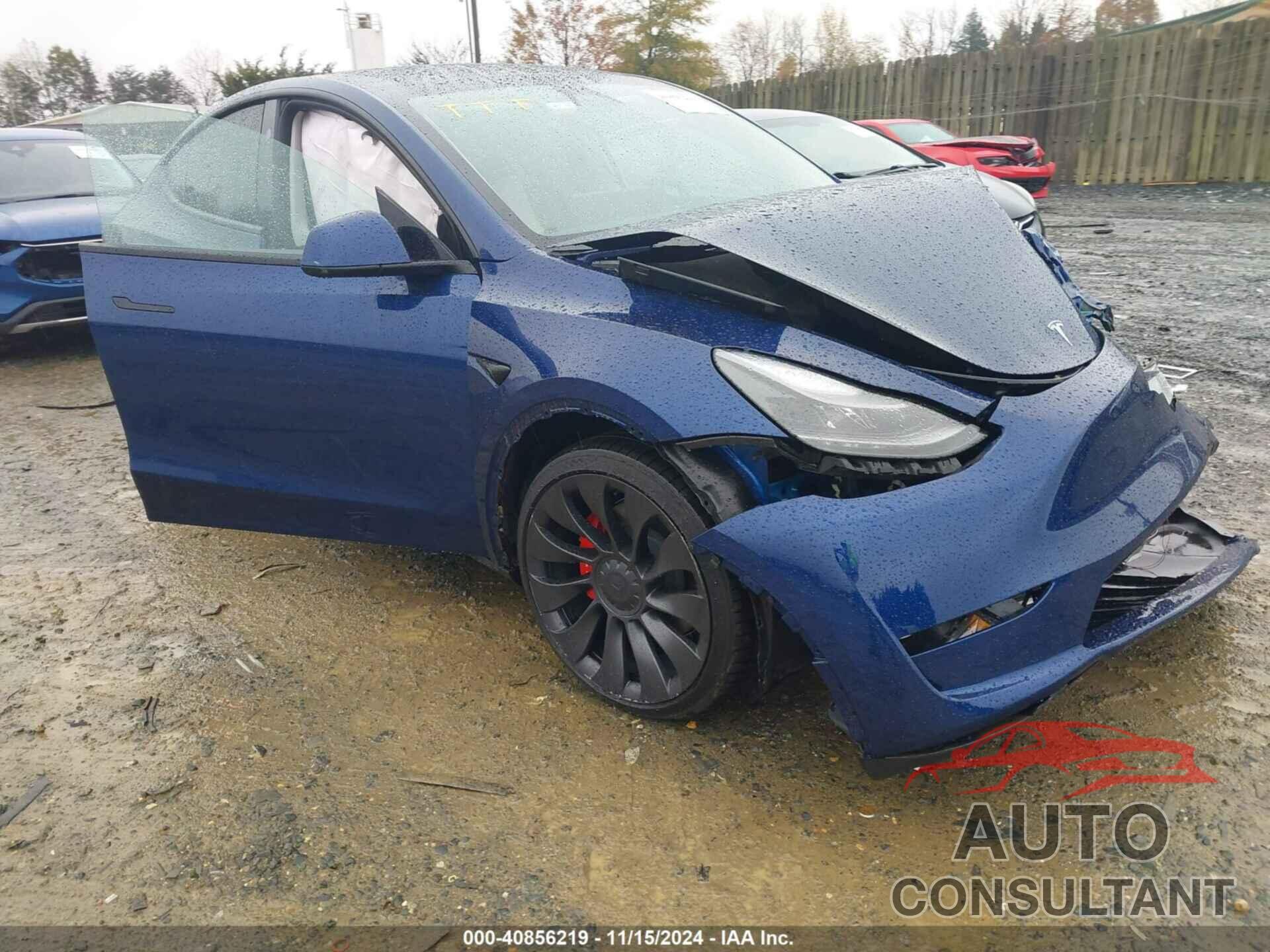 TESLA MODEL Y 2023 - 7SAYGDEF7PF828919