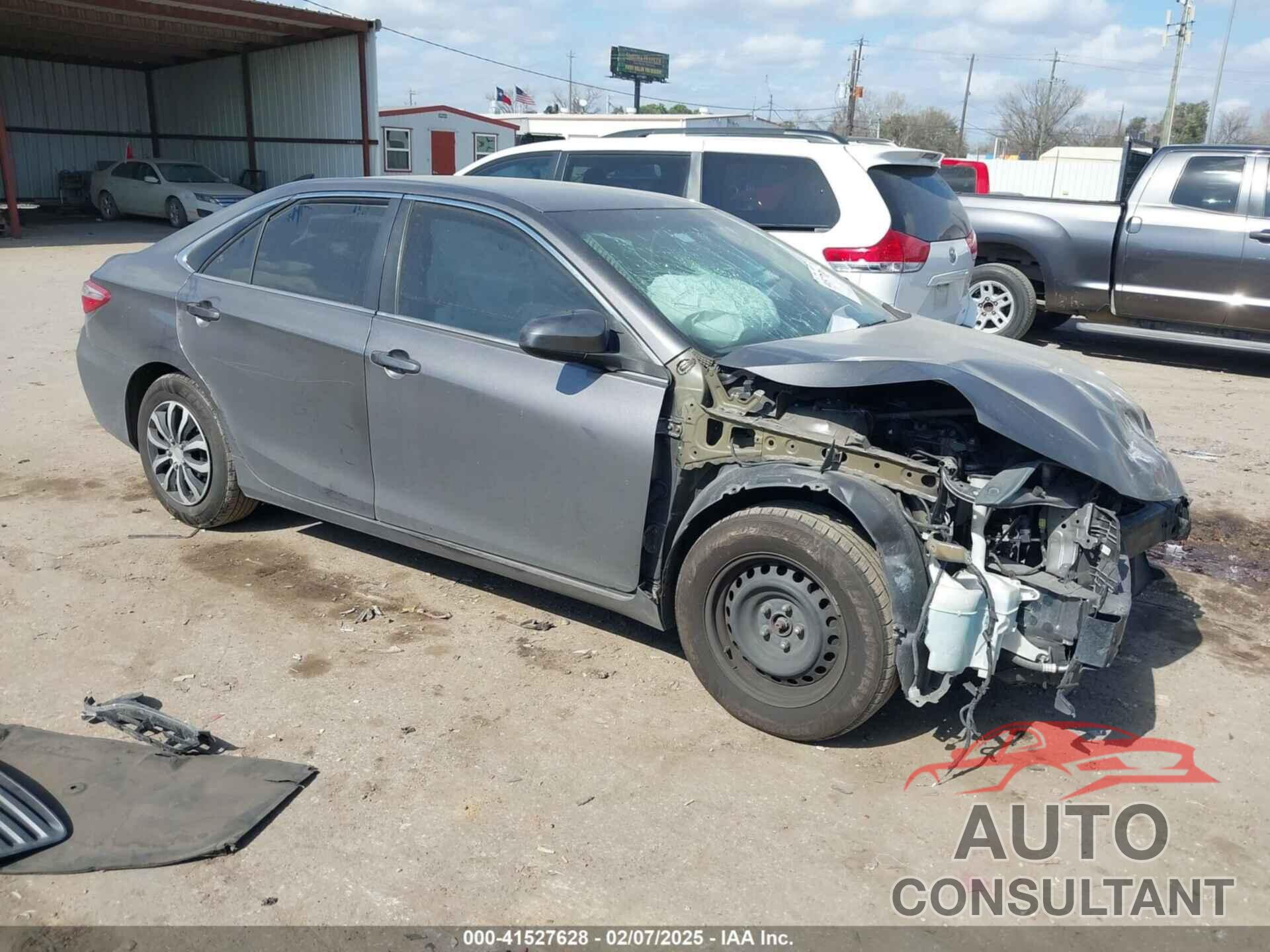 TOYOTA CAMRY 2017 - 4T1BF1FK5HU403543
