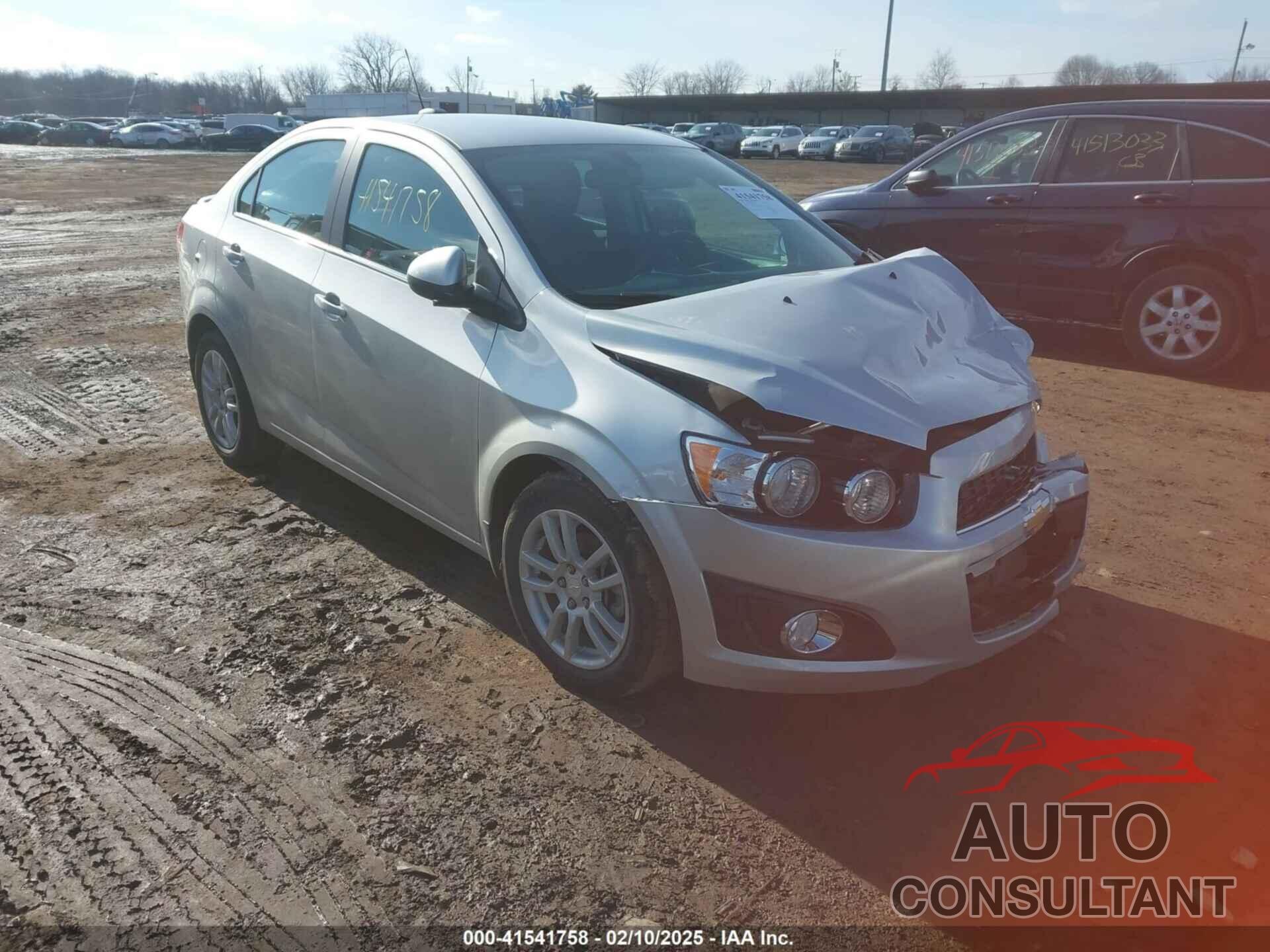CHEVROLET SONIC 2016 - 1G1JC5SH8G4107188