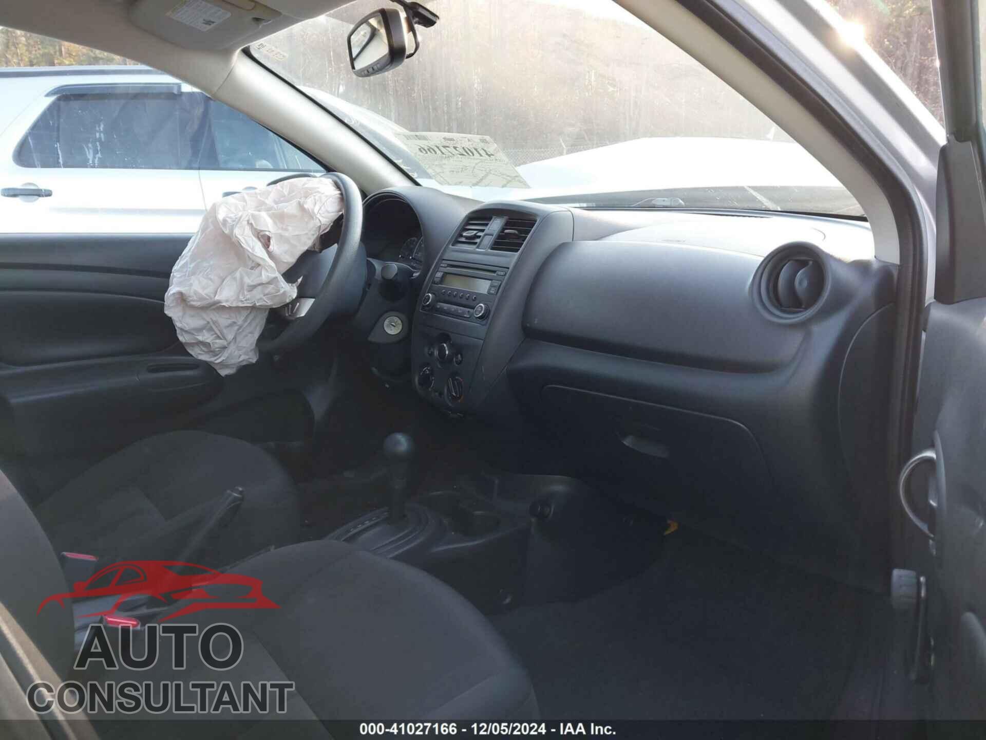 NISSAN VERSA 2017 - 3N1CN7AP3HL834123