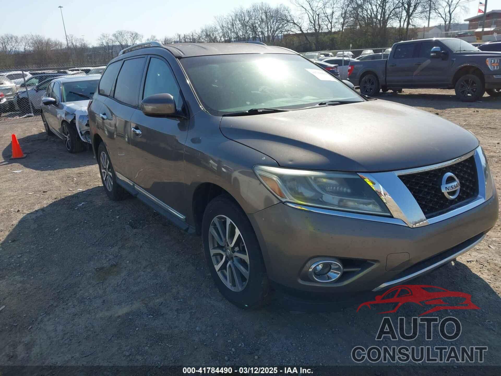 NISSAN PATHFINDER 2013 - 5N1AR2MN3DC656012