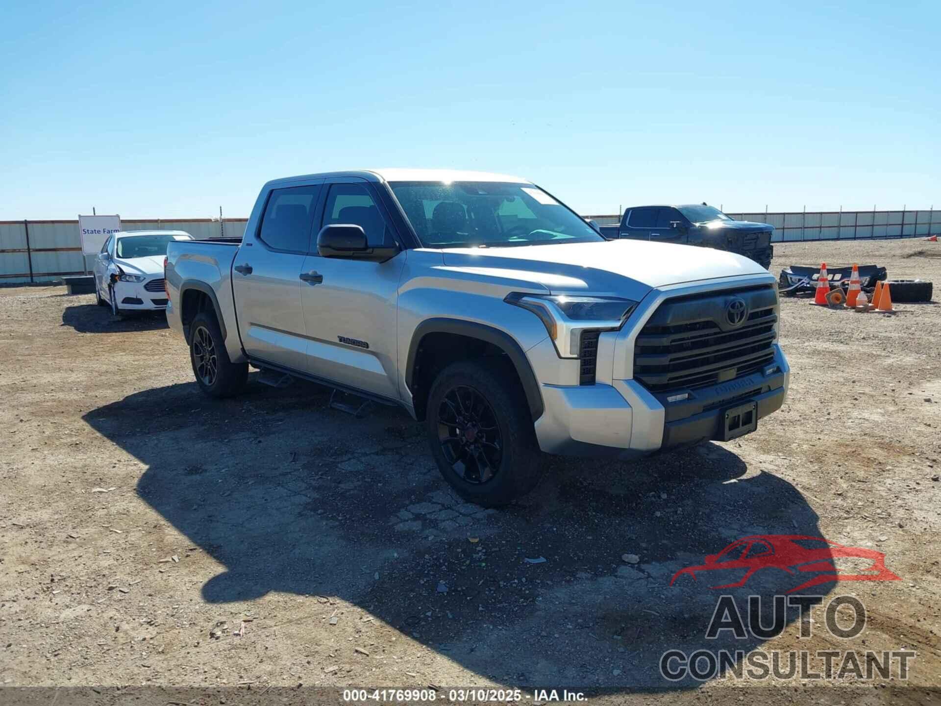 TOYOTA TUNDRA 2022 - 5TFLA5DBXNX054407
