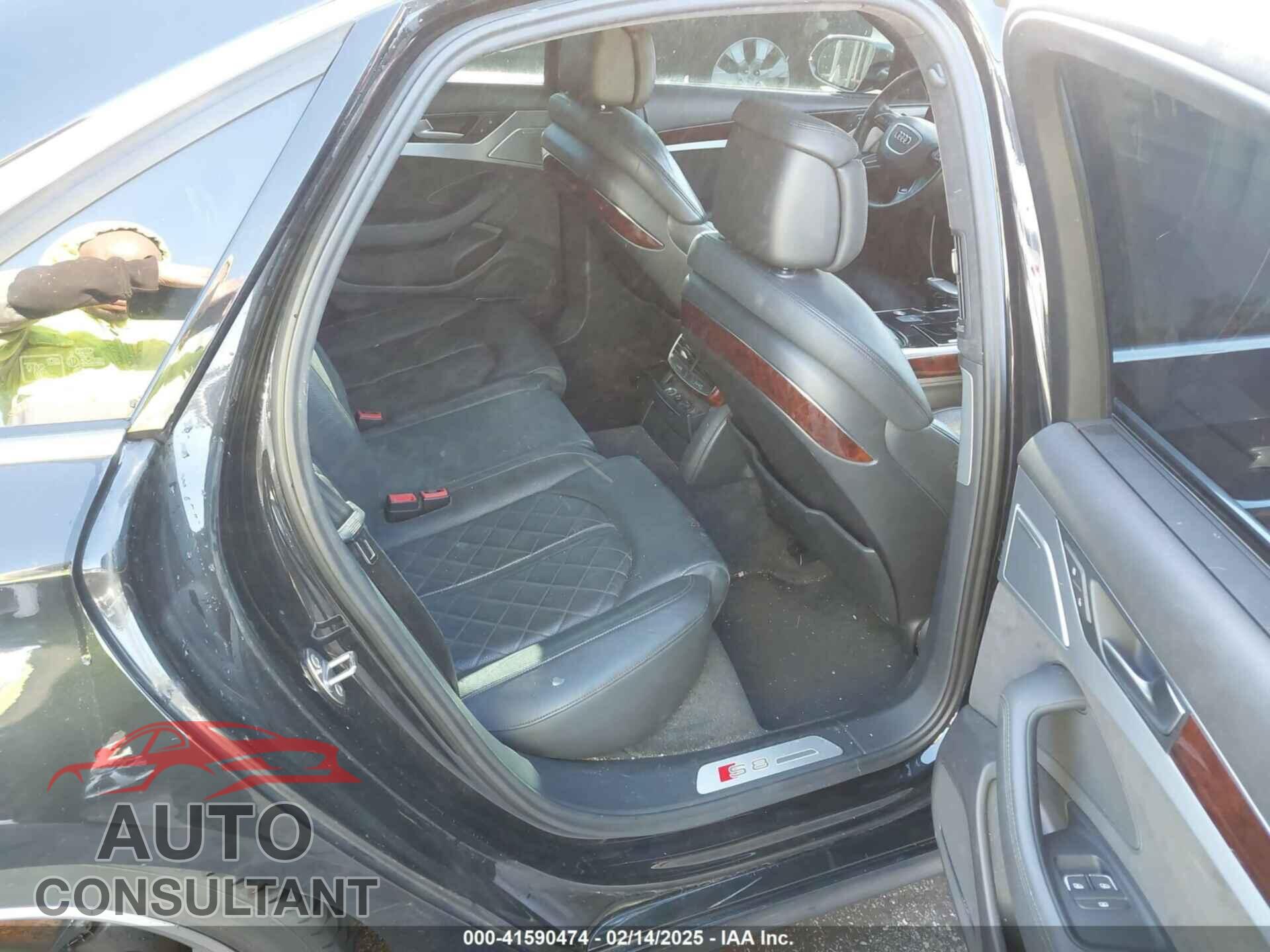 AUDI S8 2014 - WAUD2AFD8EN003571