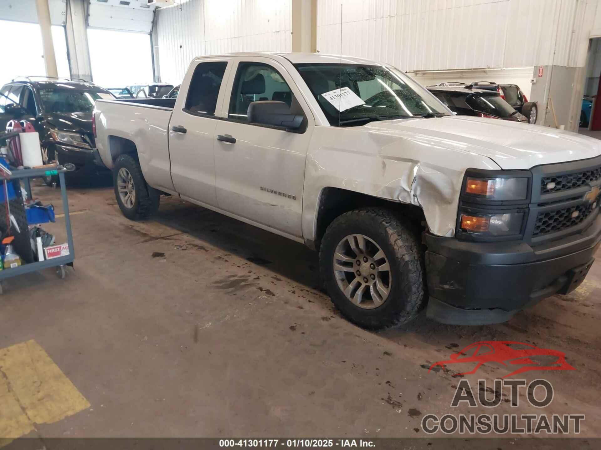 CHEVROLET SILVERADO 1500 2014 - 1GCRCPEH7EZ369351