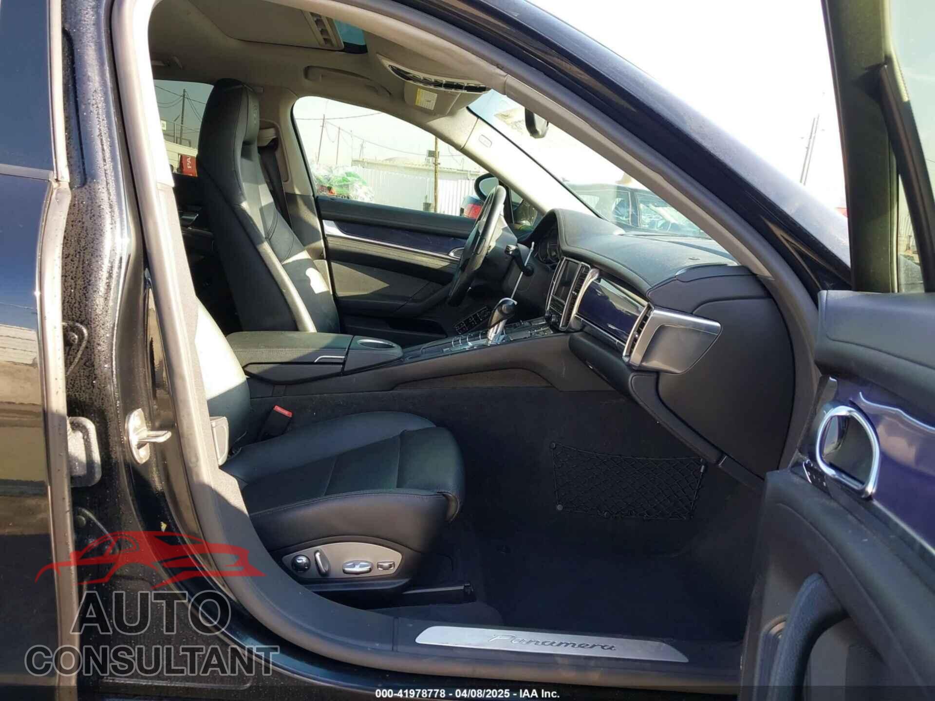 PORSCHE PANAMERA 2012 - WP0AA2A76CL071800