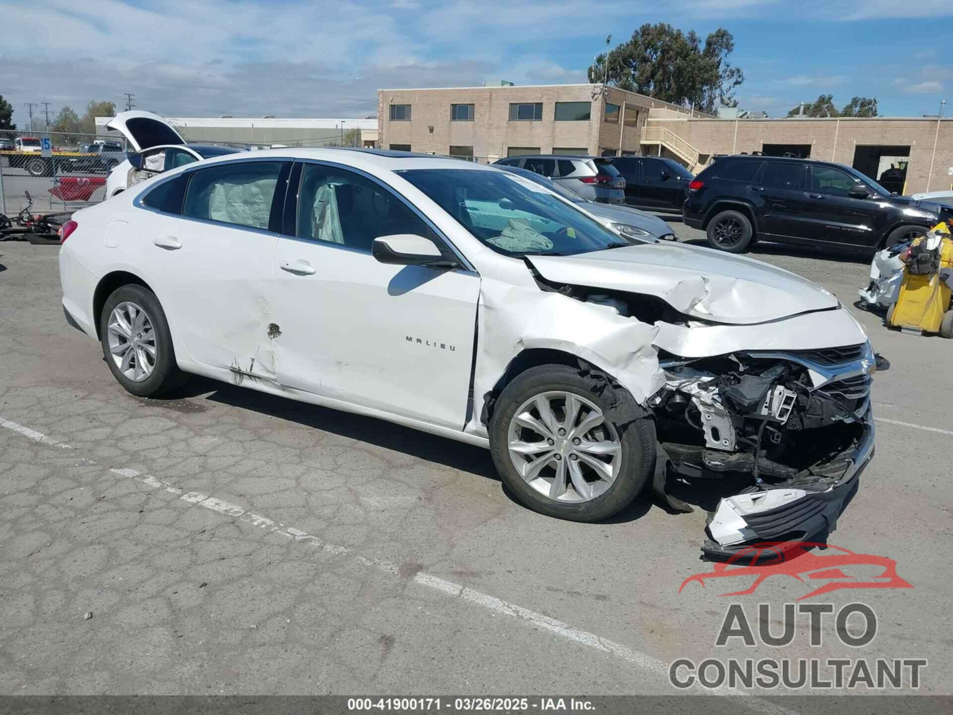 CHEVROLET MALIBU 2019 - 1G1ZD5ST4KF127486
