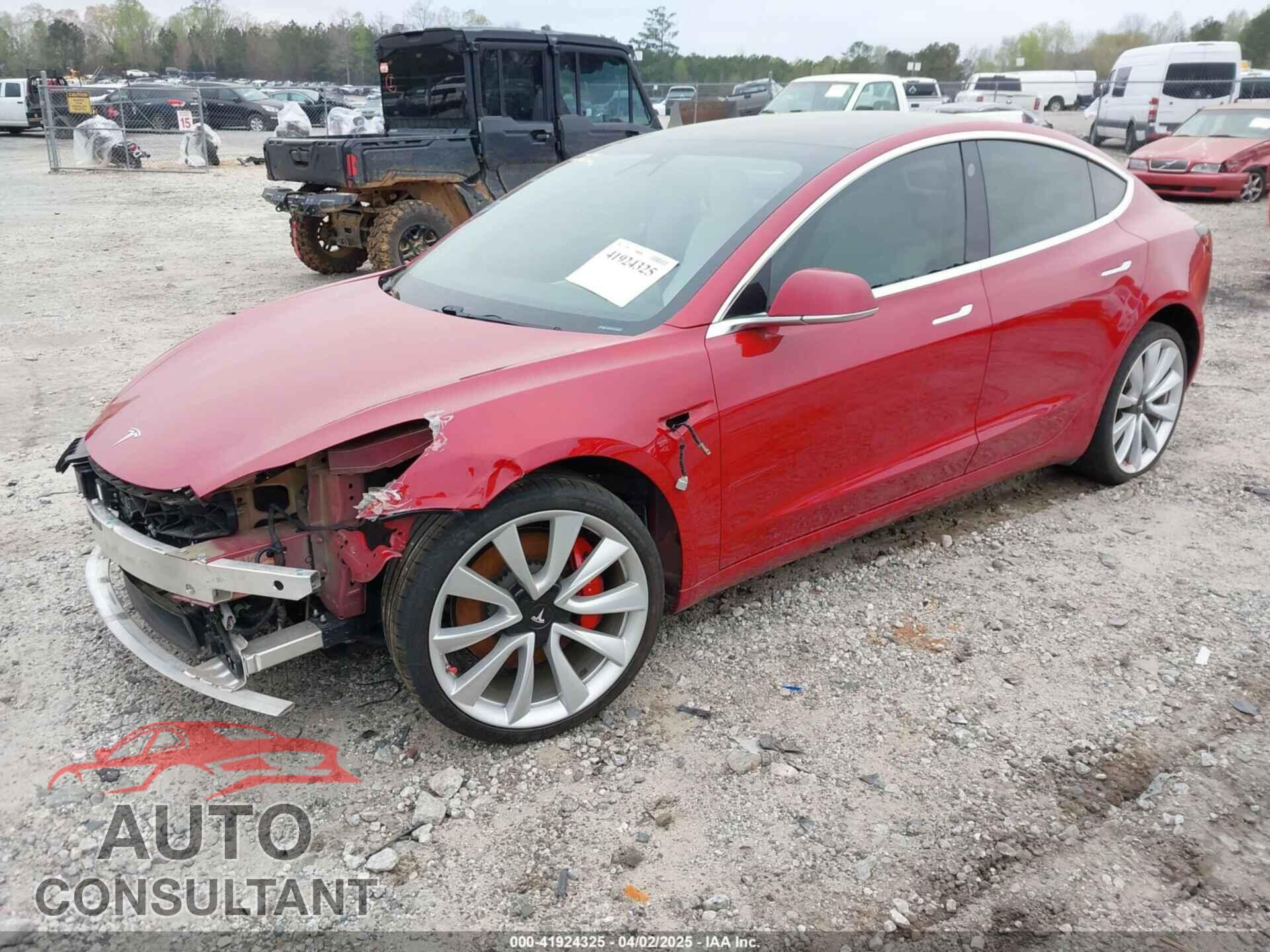 TESLA MODEL 3 2018 - 5YJ3E1EB7JF055384
