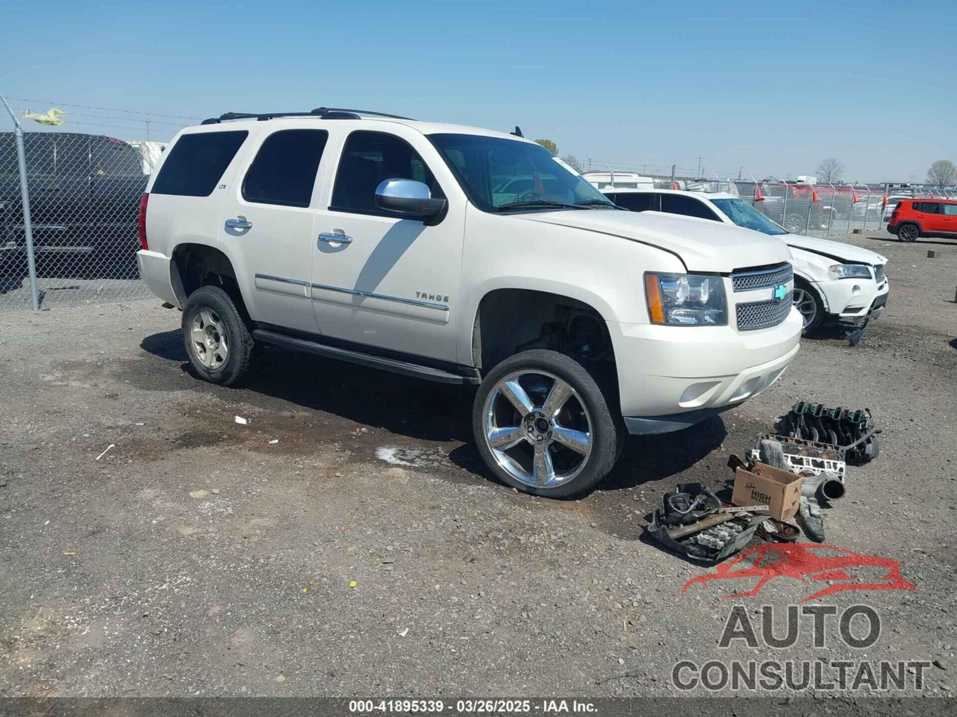 CHEVROLET TAHOE 2011 - 1GNSKCE01BR275332