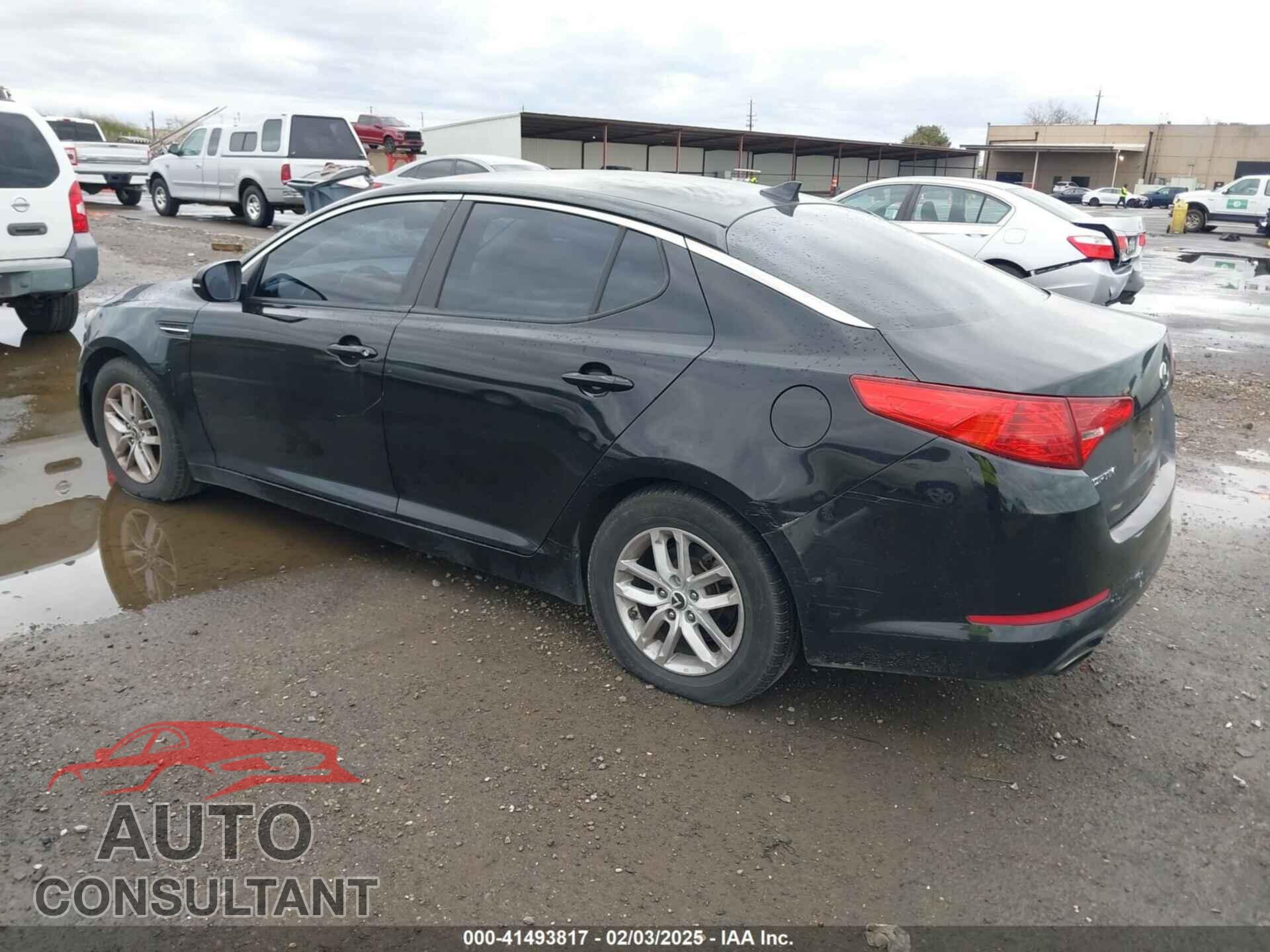 KIA OPTIMA 2011 - KNAGM4A76B5074340