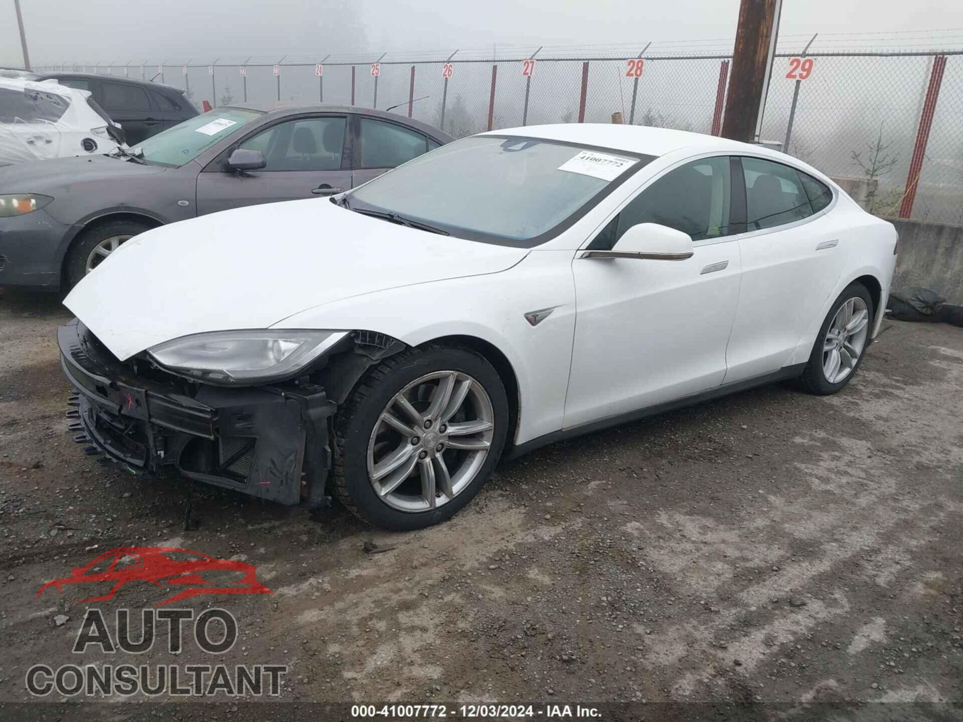 TESLA MODEL S 2015 - 5YJSA1E2XFF111896