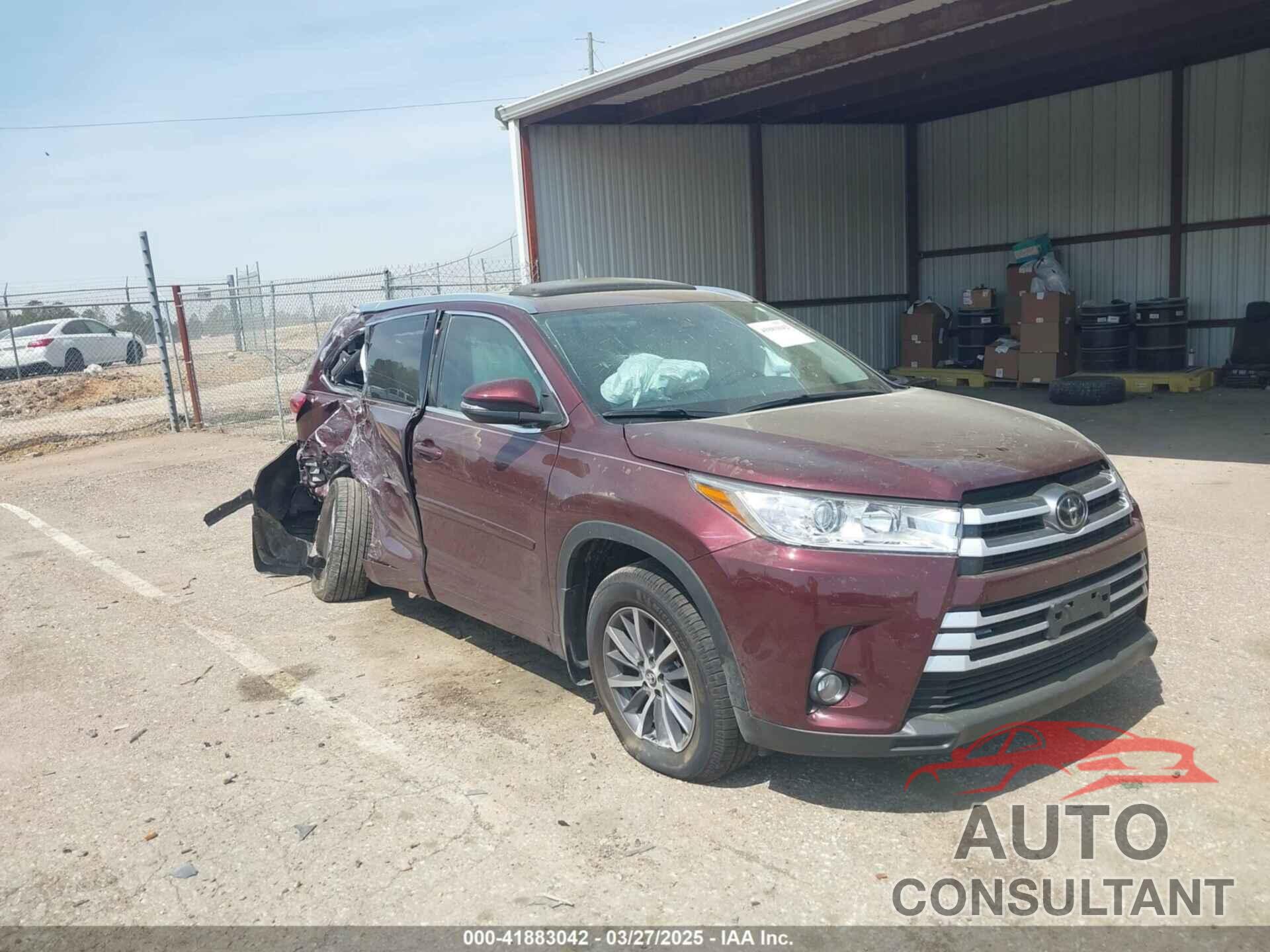 TOYOTA HIGHLANDER 2018 - 5TDKZRFH5JS249294