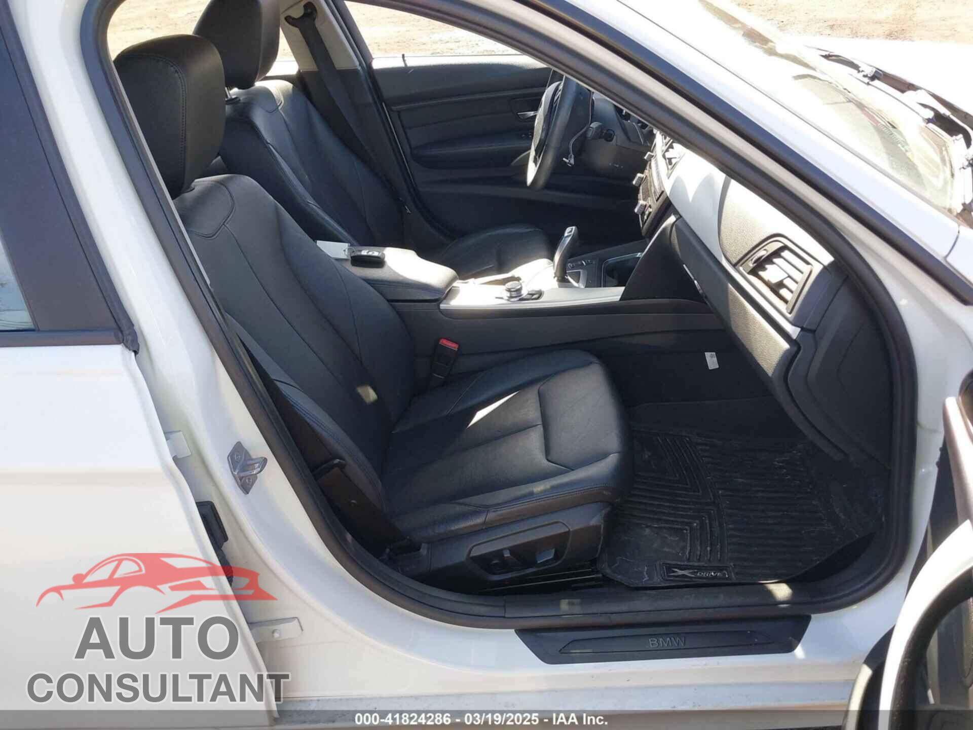BMW 328I 2013 - WBA3B5G58DNS04492