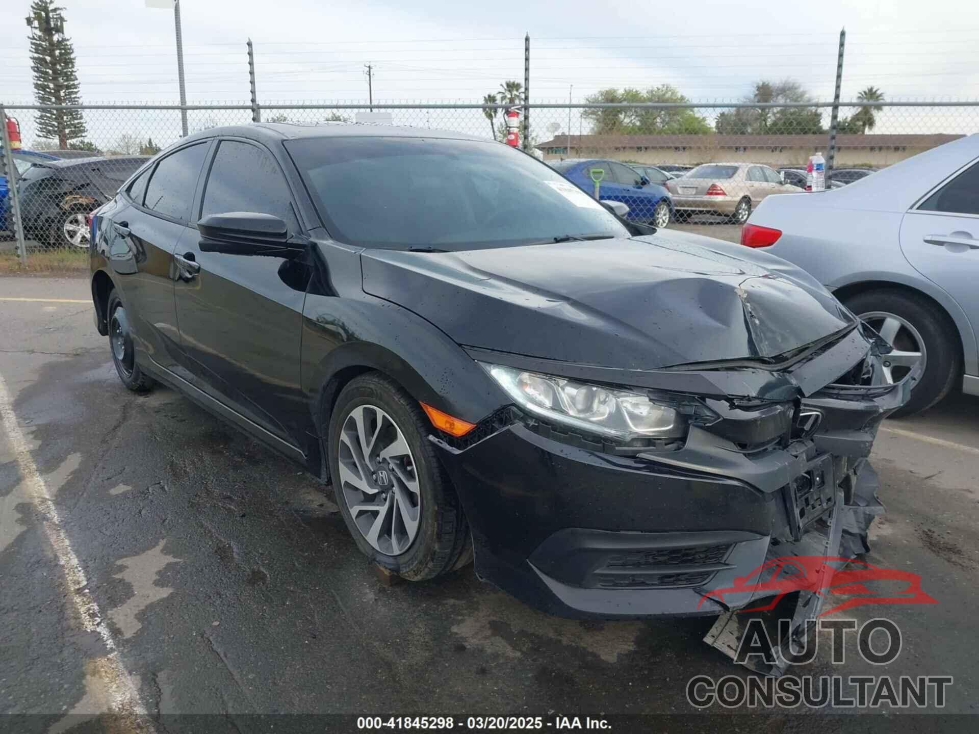 HONDA CIVIC 2018 - 2HGFC2F73JH506485