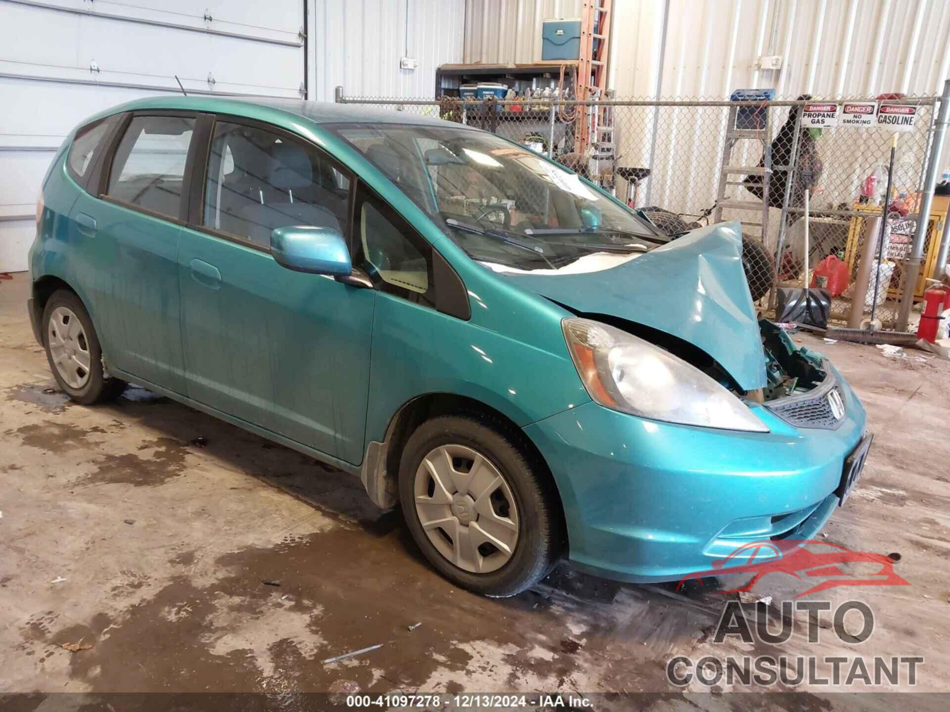 HONDA FIT 2013 - JHMGE8H38DC061242