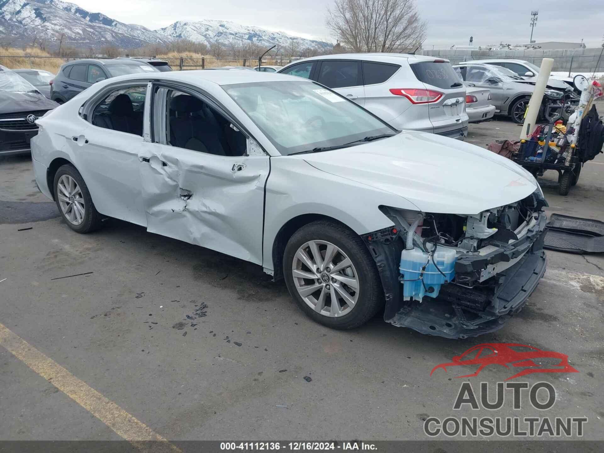 TOYOTA CAMRY 2023 - 4T1C11AKXPU101187