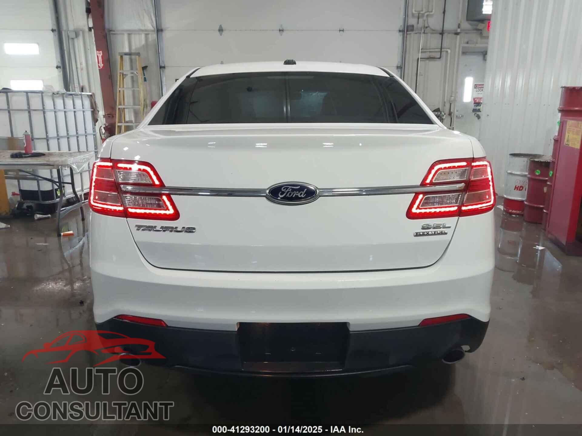 FORD TAURUS 2014 - 1FAHP2E84EG150982