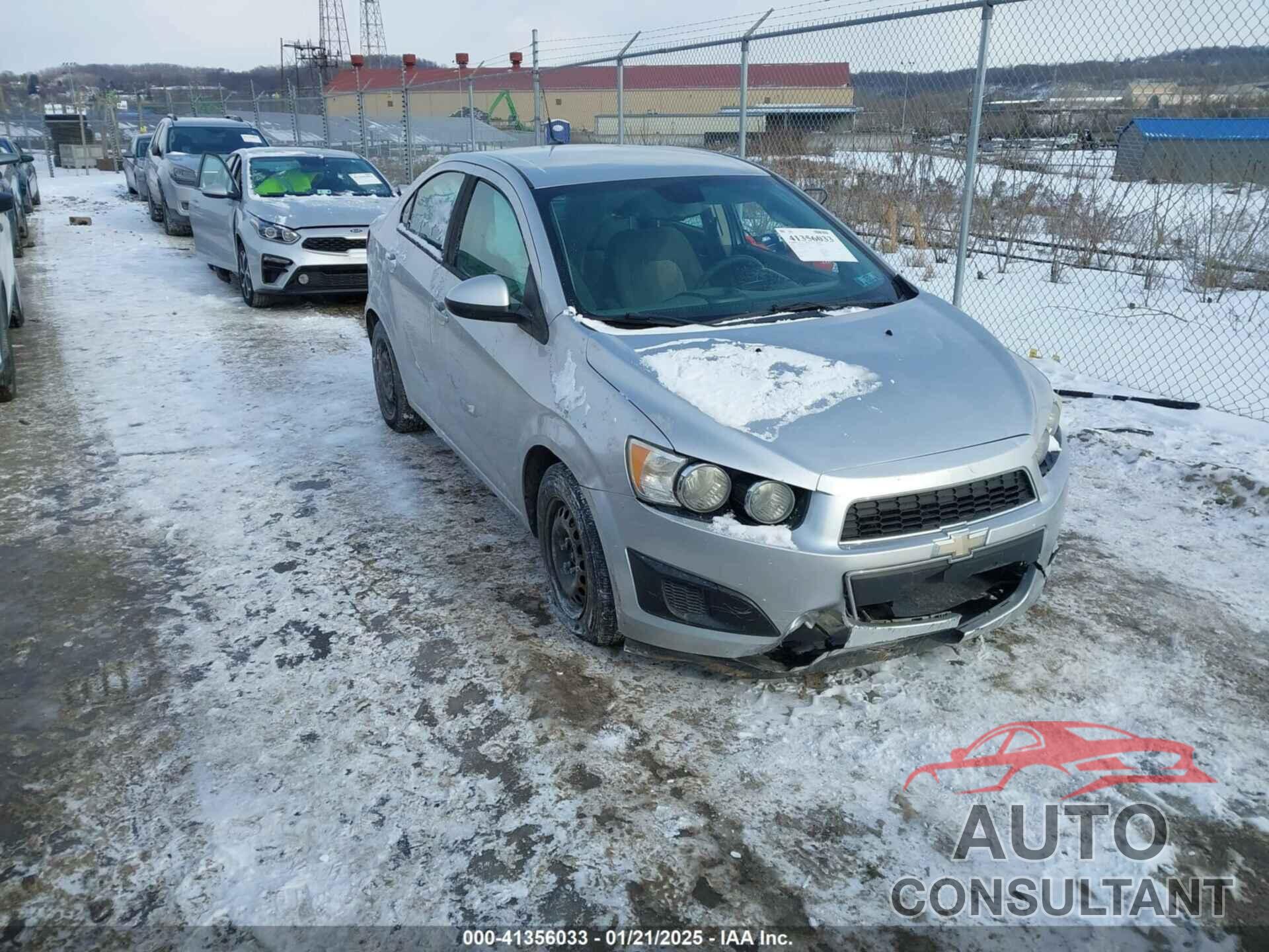CHEVROLET SONIC 2013 - 1G1JA5SG6D4236927
