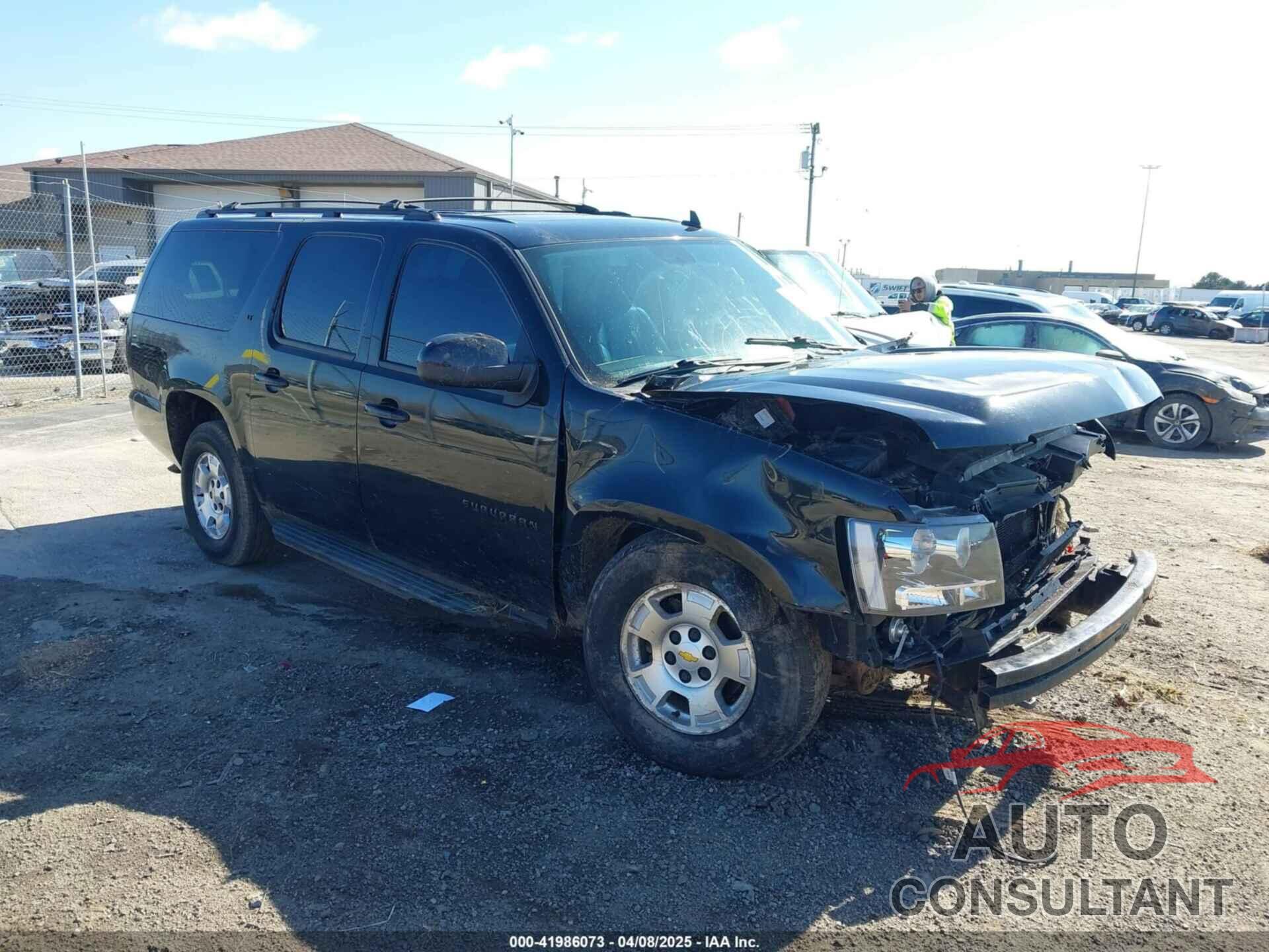 CHEVROLET SUBURBAN 1500 2011 - 1GNSKJE30BR201074