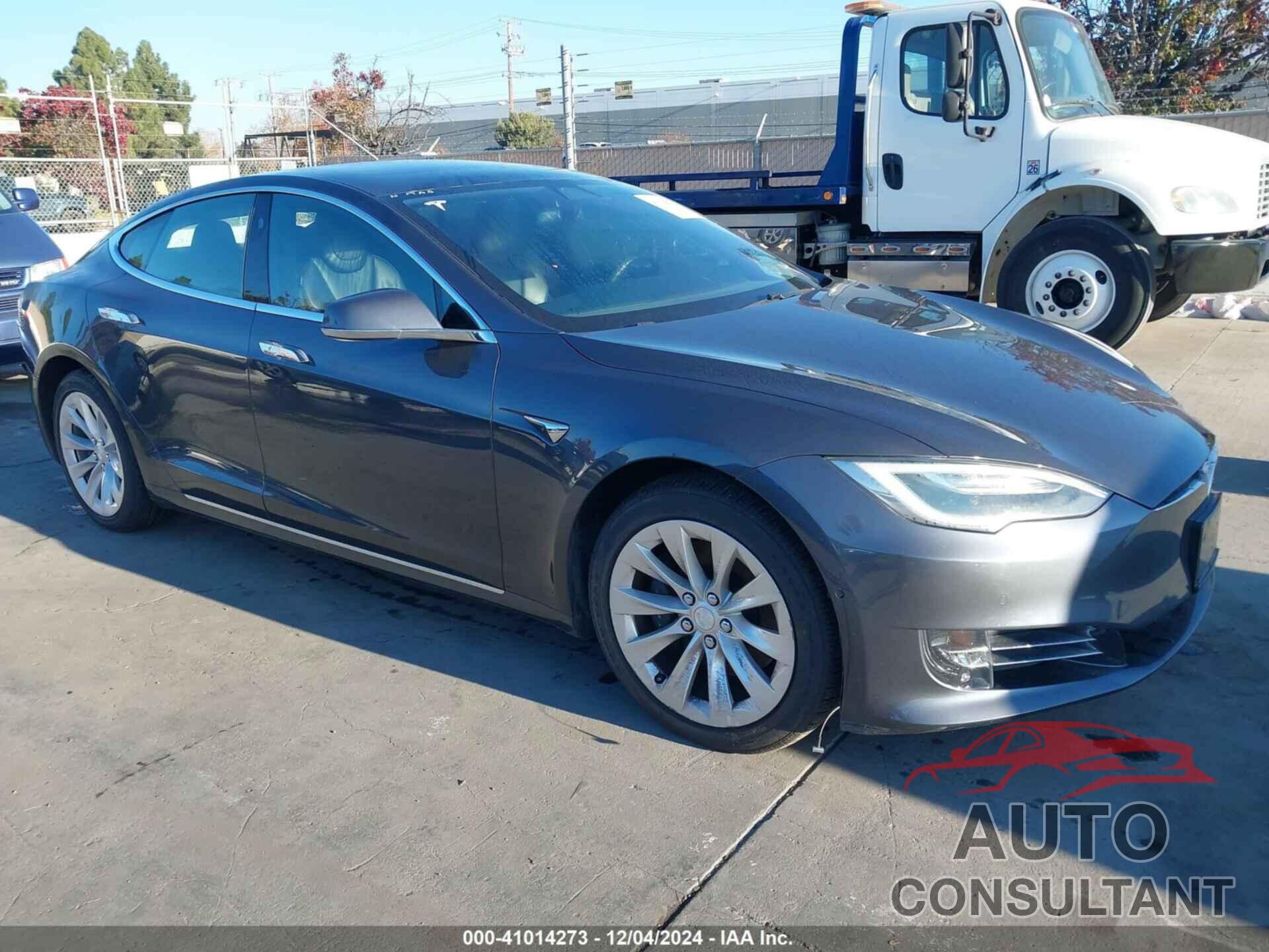 TESLA MODEL S 2019 - 5YJSA1E21KF333205