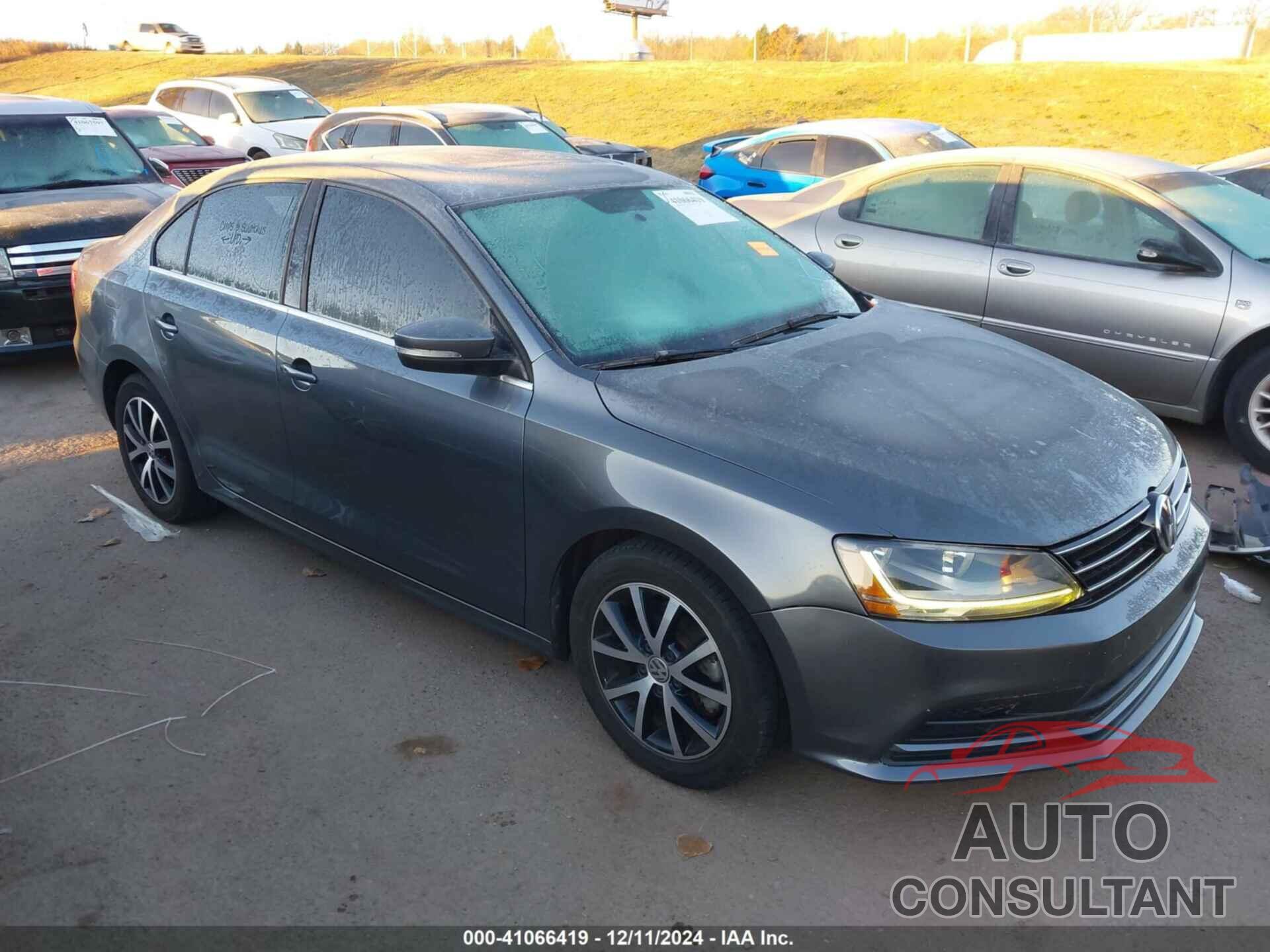 VOLKSWAGEN JETTA 2017 - 3VWDB7AJXHM388520