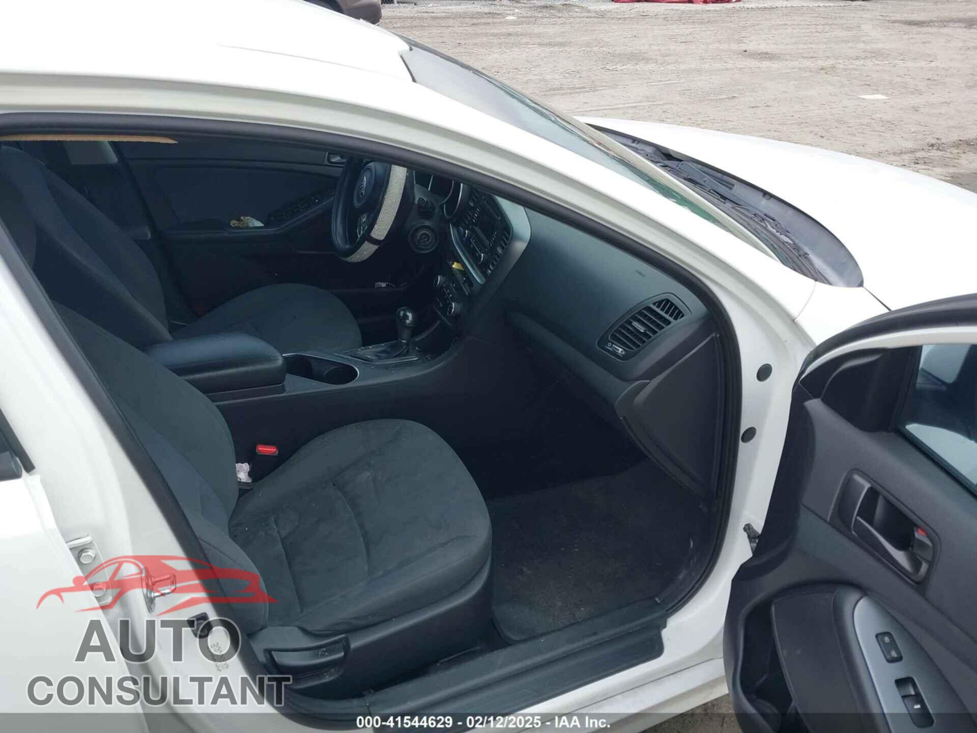 KIA OPTIMA 2015 - KNAGM4A72F5605104
