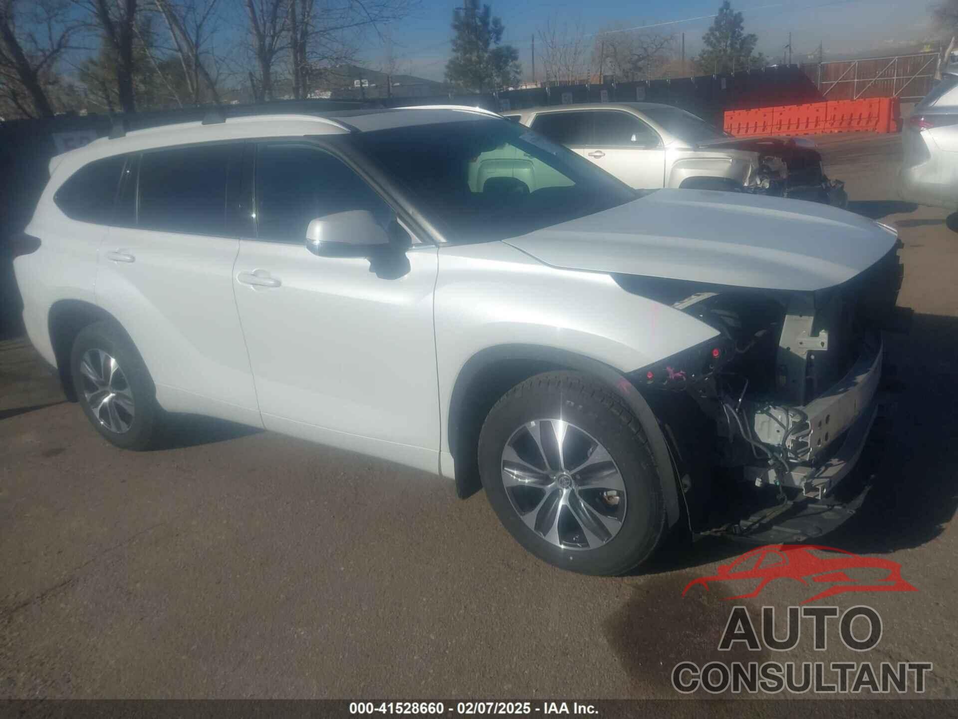 TOYOTA HIGHLANDER 2022 - 5TDGZRAH9NS559287