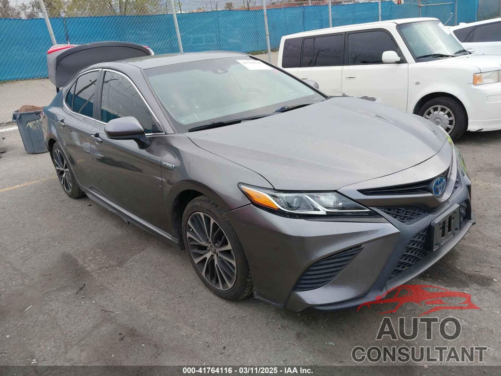 TOYOTA CAMRY HYBRID 2018 - 4T1B21HK1JU006703