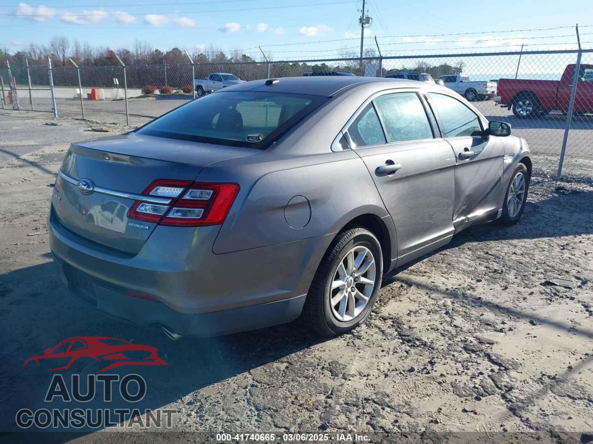 FORD TAURUS 2013 - 1FAHP2D82DG213755